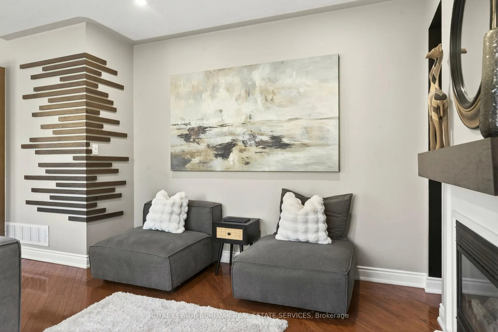 Photo 26 of 283 Turning Leaf Road, Oakville, Bronte — HOMEH