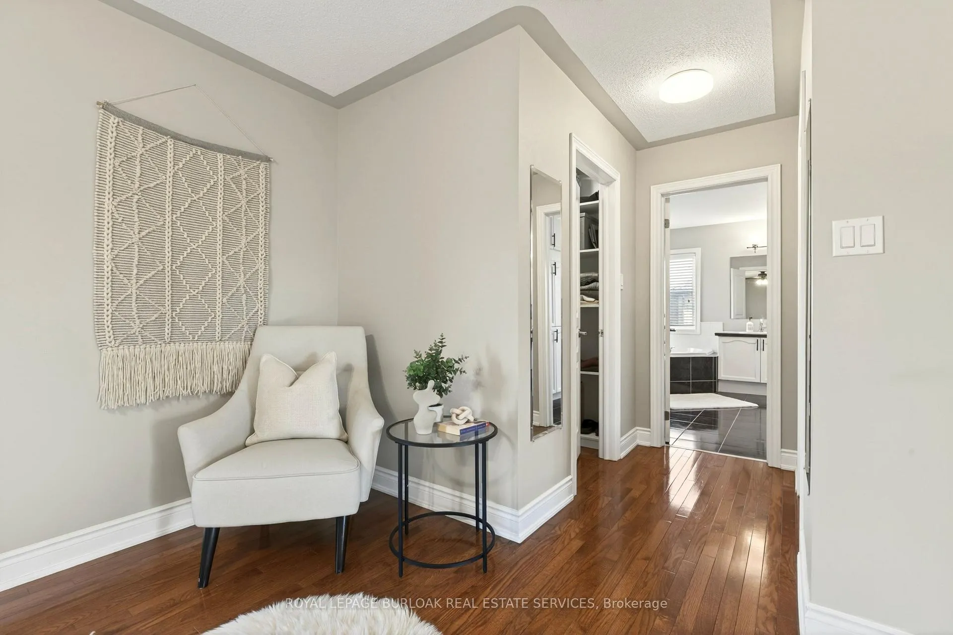Photo 31 of 283 Turning Leaf Road, Oakville, Bronte — HOMEH