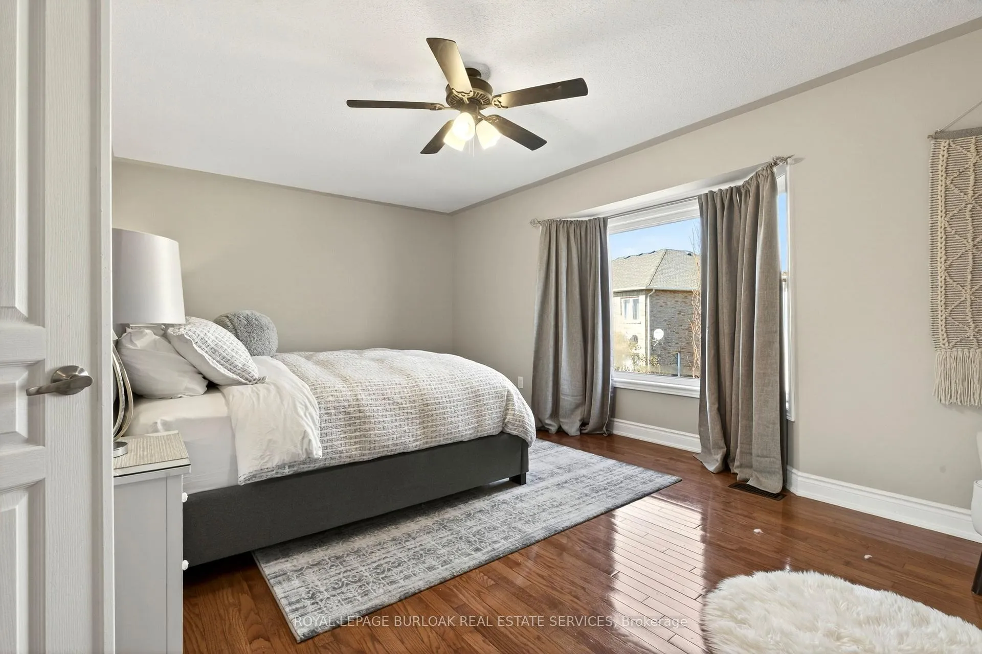 Photo 32 of 283 Turning Leaf Road, Oakville, Bronte — HOMEH