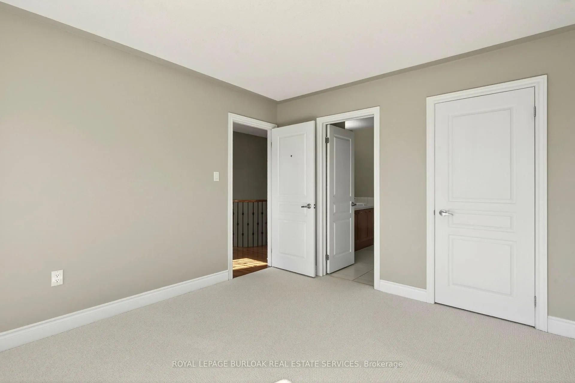 Photo 39 of 283 Turning Leaf Road, Oakville, Bronte — HOMEH