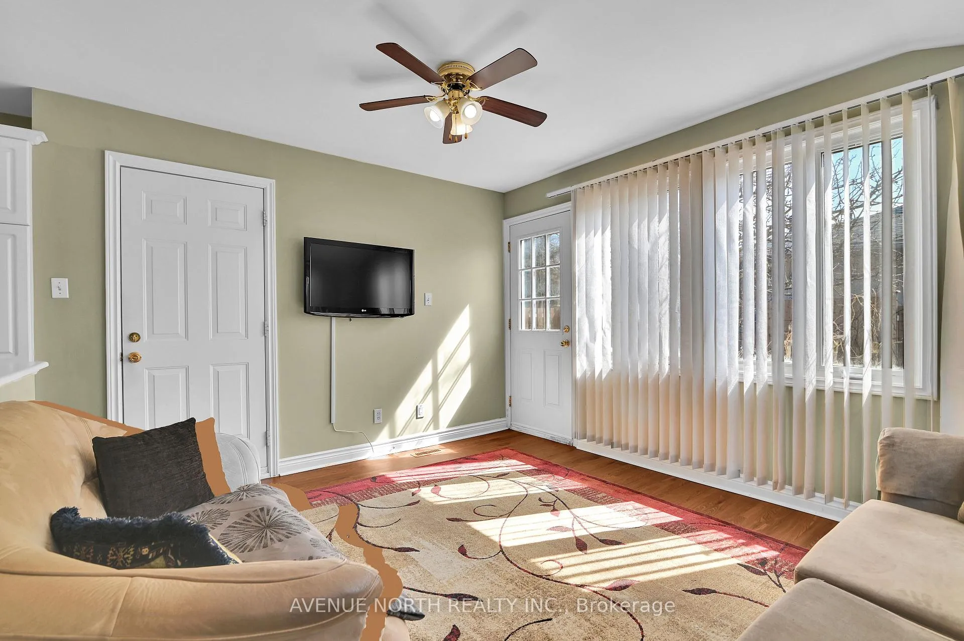 Photo 12 of 980 Wiseman Crescent, Ottawa, Riverside Park — HOMEH