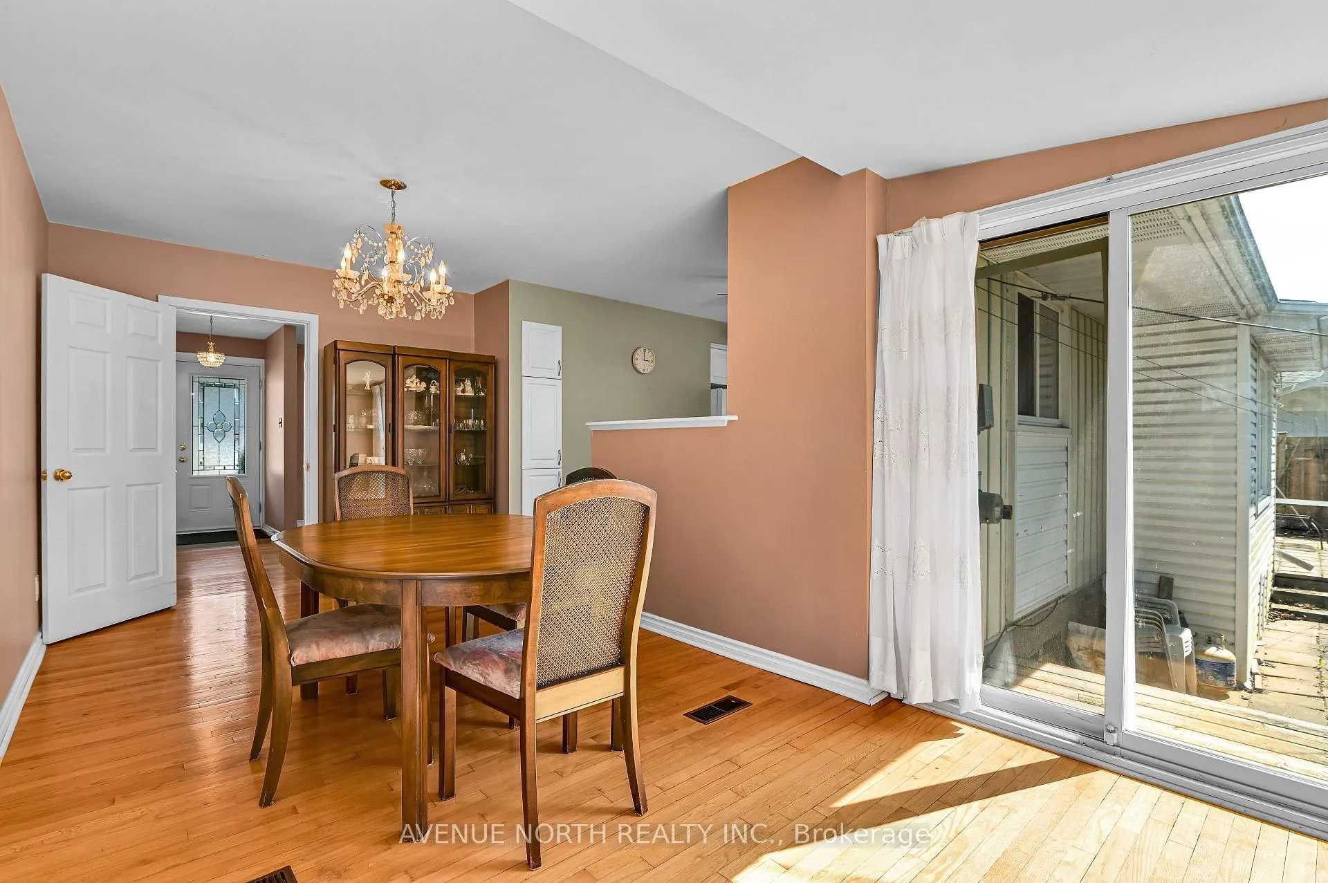 Photo 17 of 980 Wiseman Crescent, Ottawa, Riverside Park — HOMEH