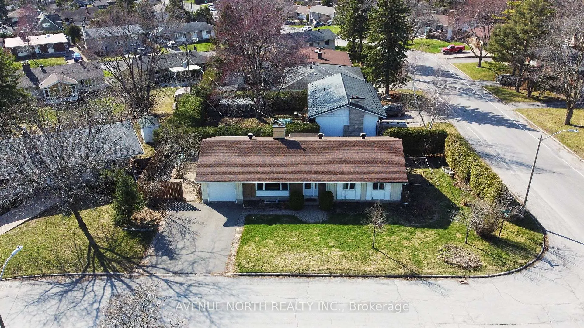Photo 39 of 980 Wiseman Crescent, Ottawa, Riverside Park — HOMEH