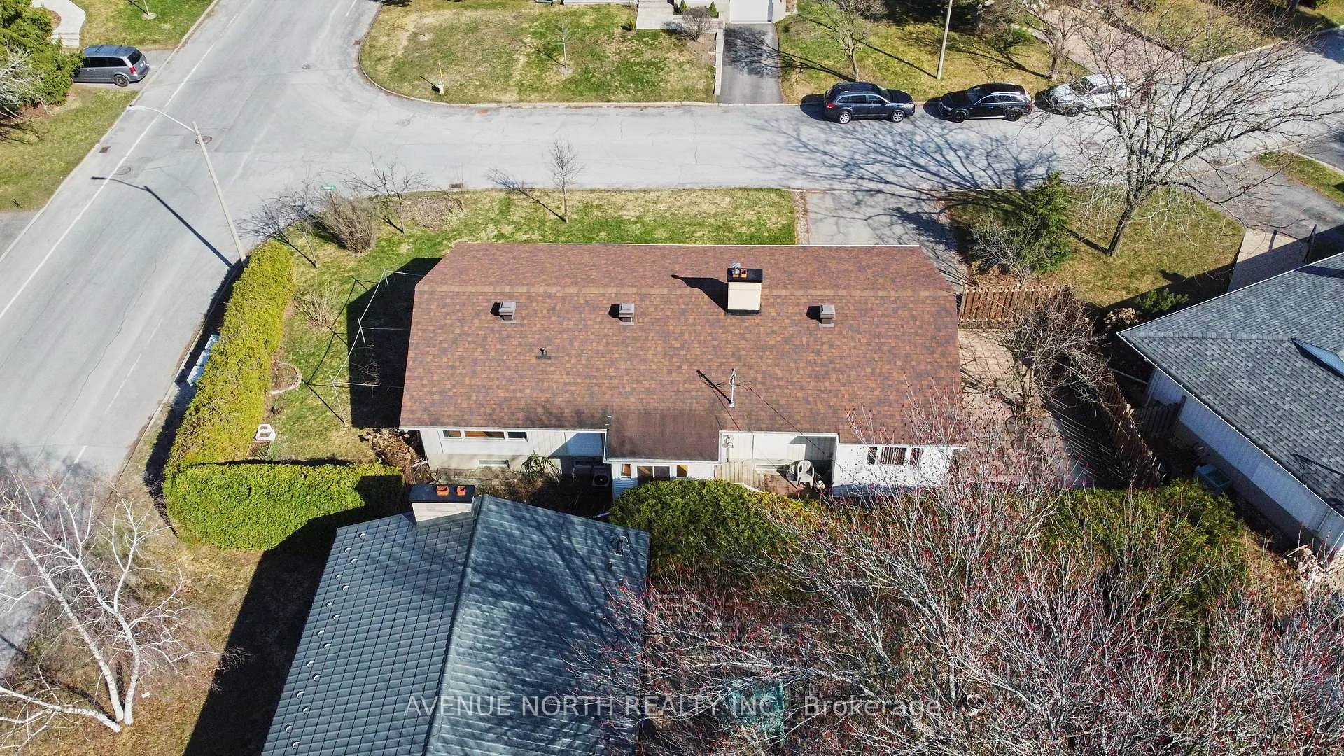 Photo 42 of 980 Wiseman Crescent, Ottawa, Riverside Park — HOMEH