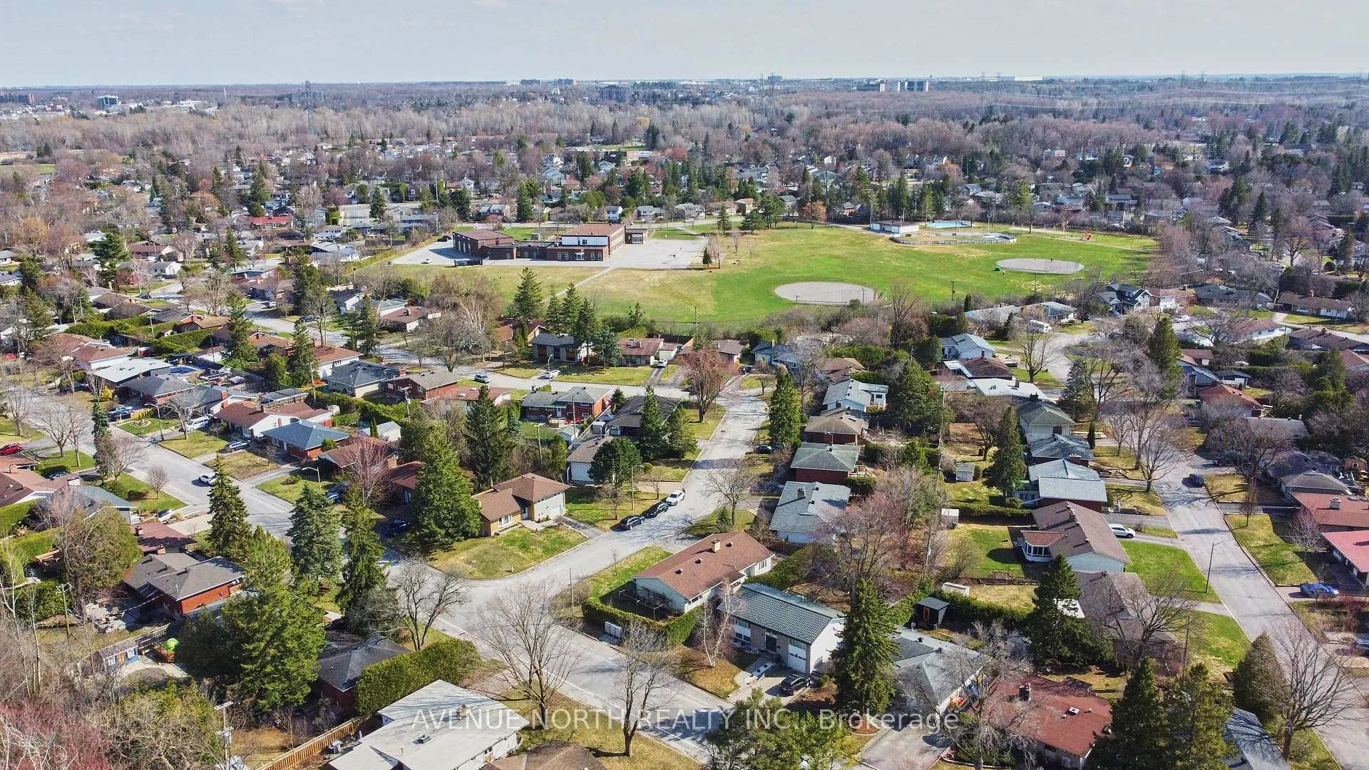 Photo 48 of 980 Wiseman Crescent, Ottawa, Riverside Park — HOMEH