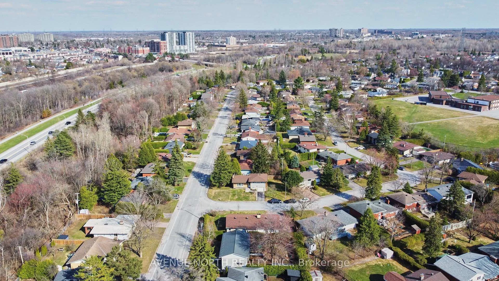 Photo 49 of 980 Wiseman Crescent, Ottawa, Riverside Park — HOMEH