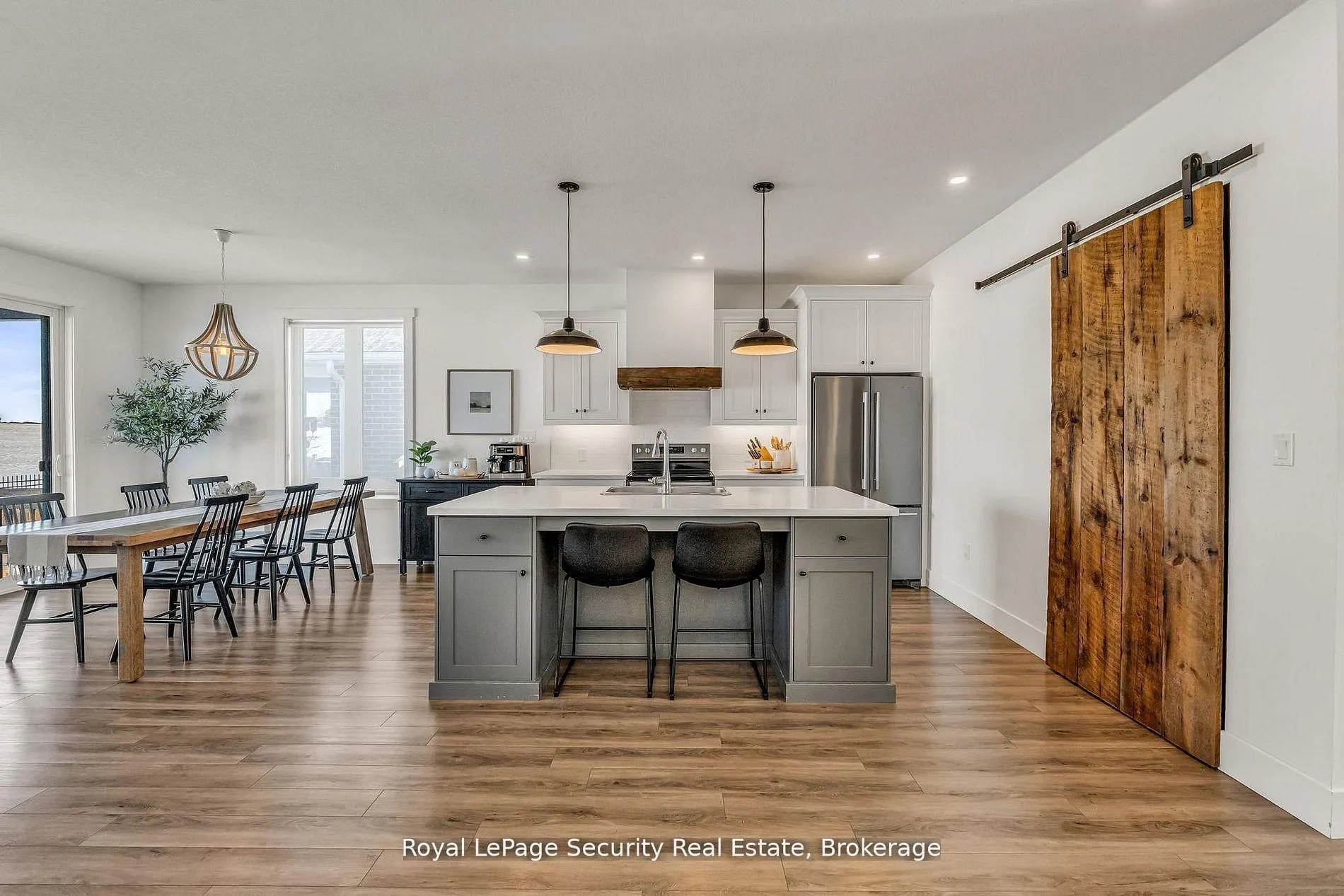 Photo 12 of 20 Crocus Avenue, Tillsonburg — HOMEH