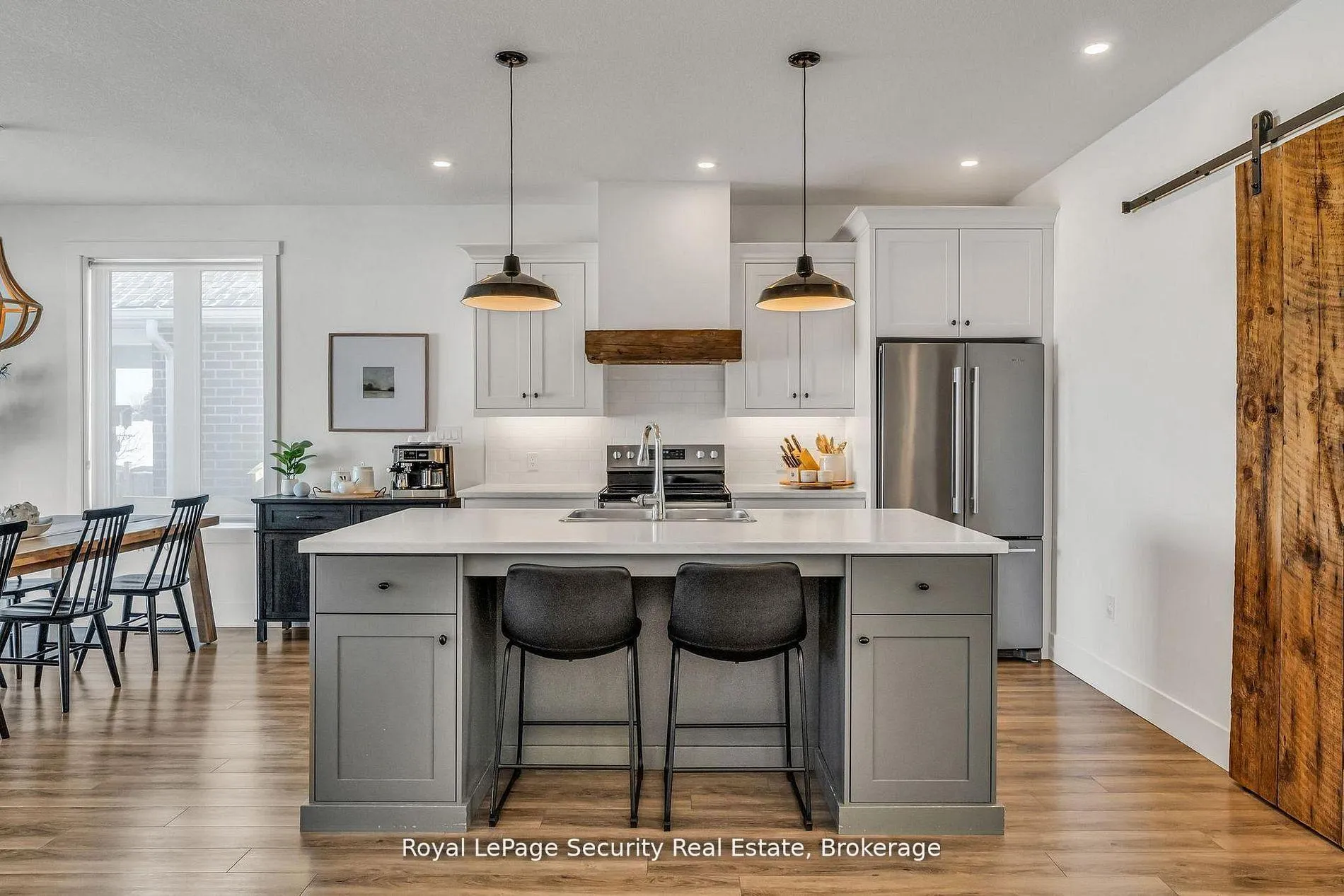 Photo 13 of 20 Crocus Avenue, Tillsonburg — HOMEH