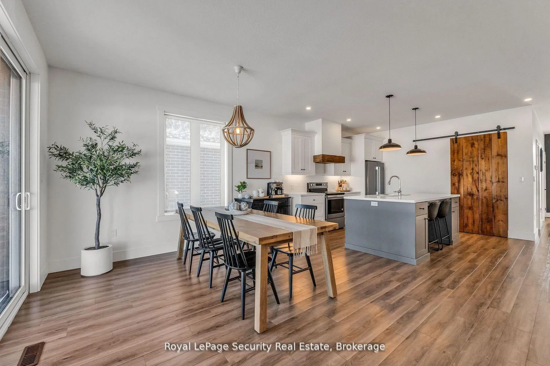 Photo 21 of 20 Crocus Avenue, Tillsonburg — HOMEH