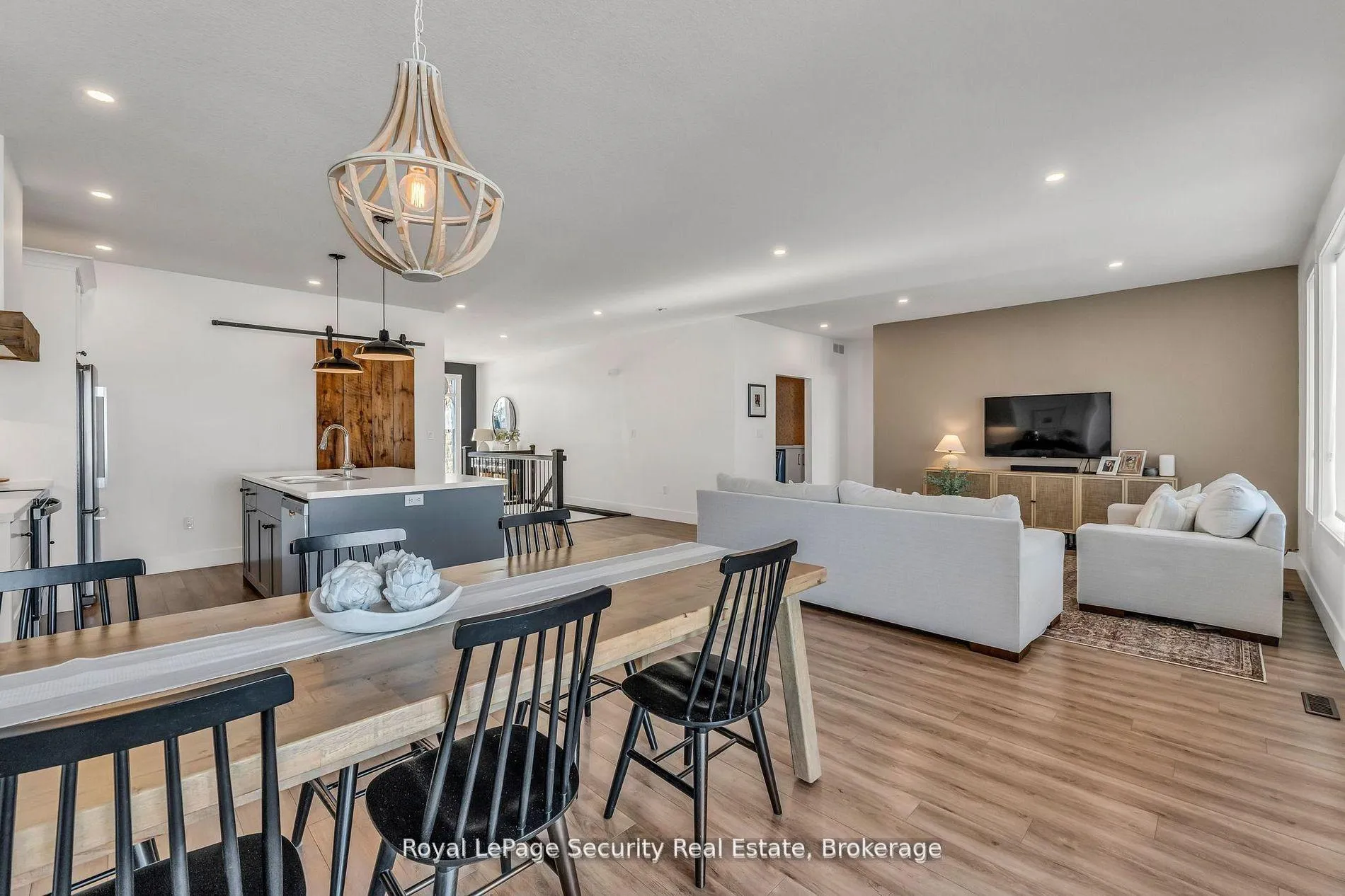 Photo 22 of 20 Crocus Avenue, Tillsonburg — HOMEH