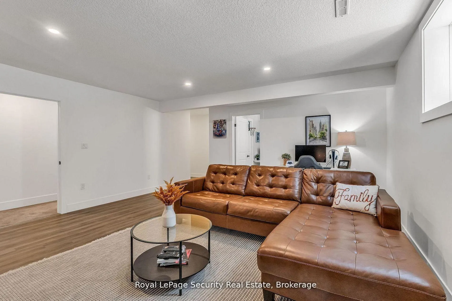 Photo 37 of 20 Crocus Avenue, Tillsonburg — HOMEH