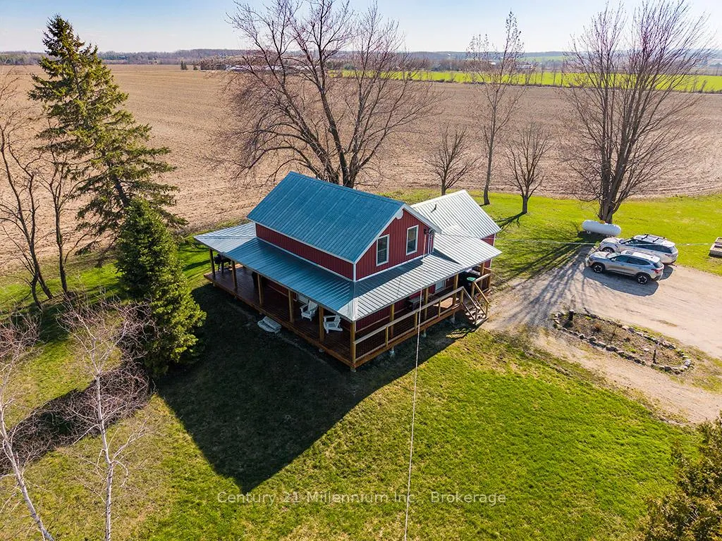Photo 2 of 1990 3/4 Sunnidale Side Road, Clearview, Stayner — HOMEH