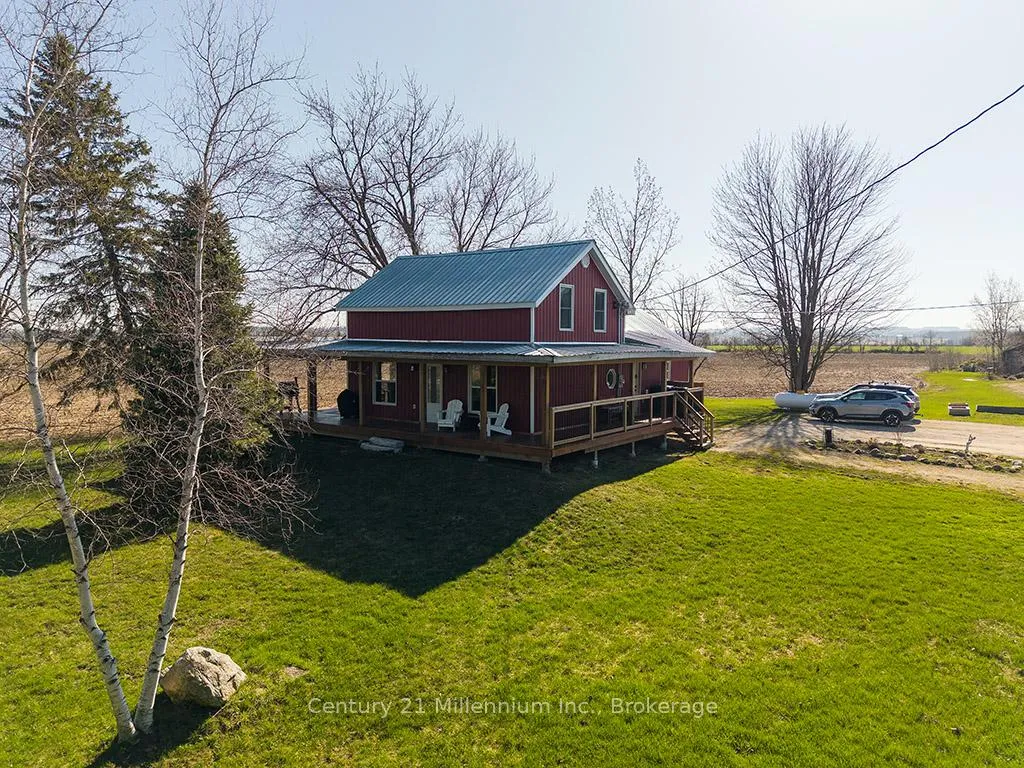 Photo 6 of 1990 3/4 Sunnidale Side Road, Clearview, Stayner — HOMEH