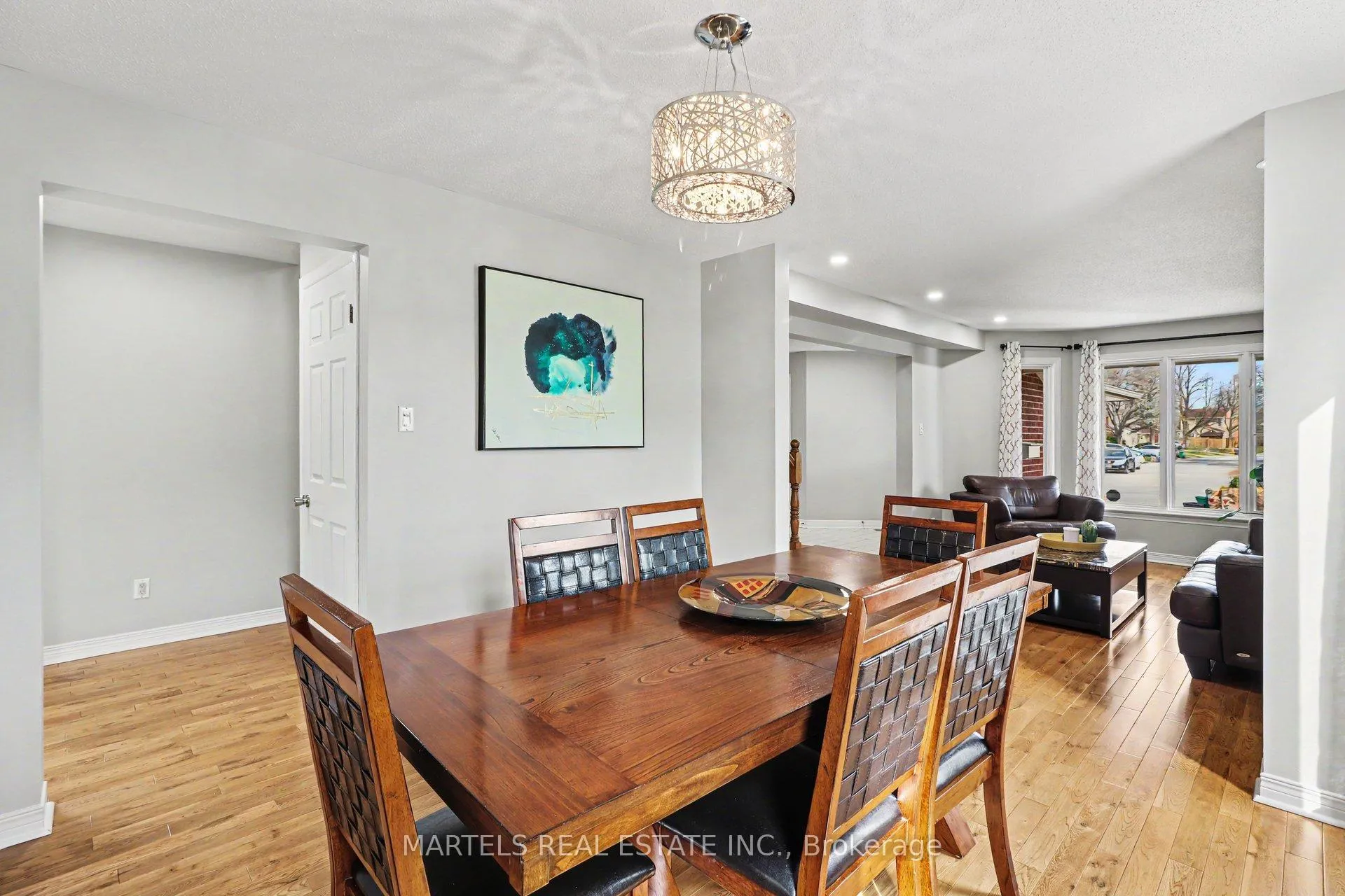 Photo 4 of 1113 Saint-Emmanuel Terrace, Ottawa, Convent Glen North — HOMEH