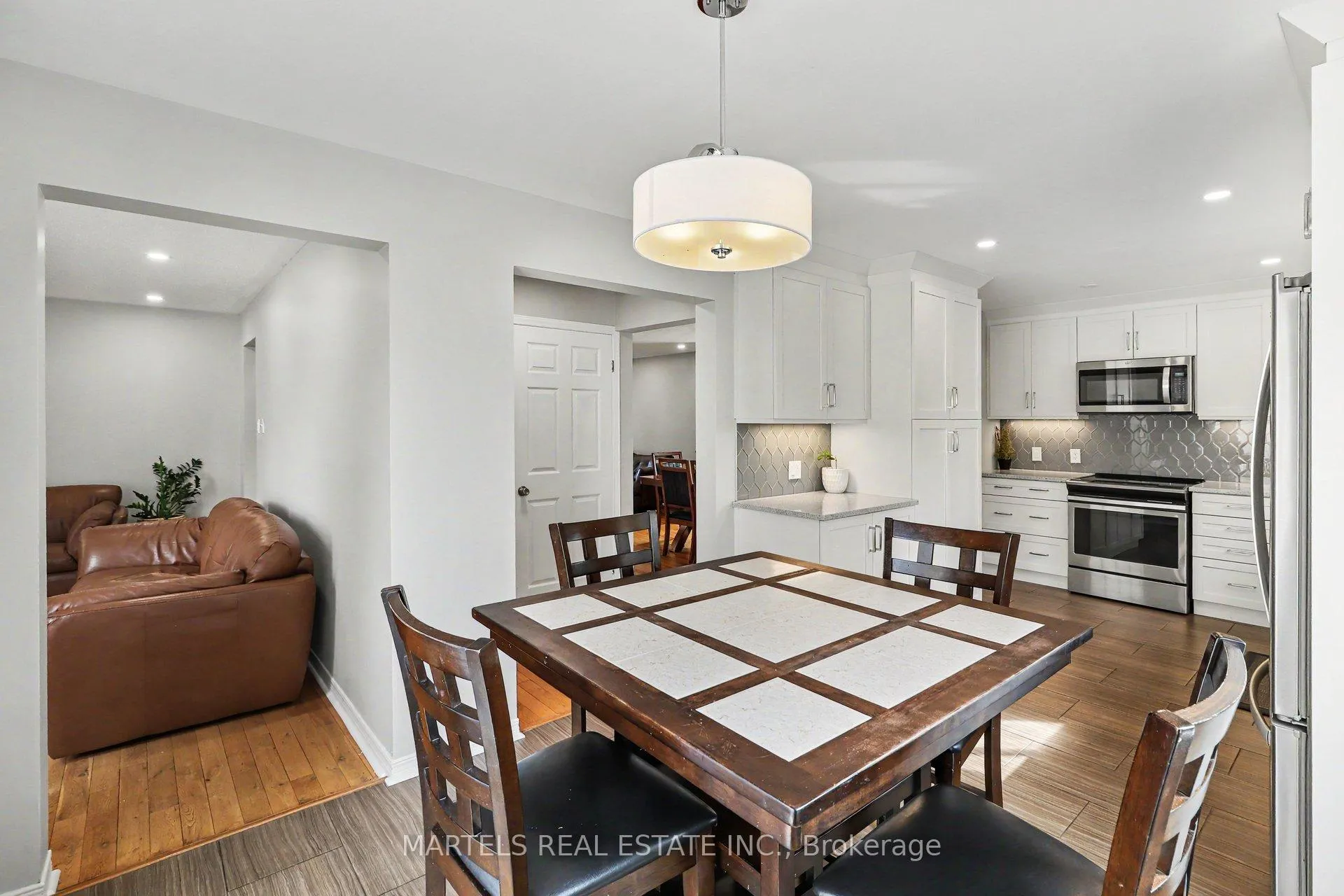 Photo 6 of 1113 Saint-Emmanuel Terrace, Ottawa, Convent Glen North — HOMEH