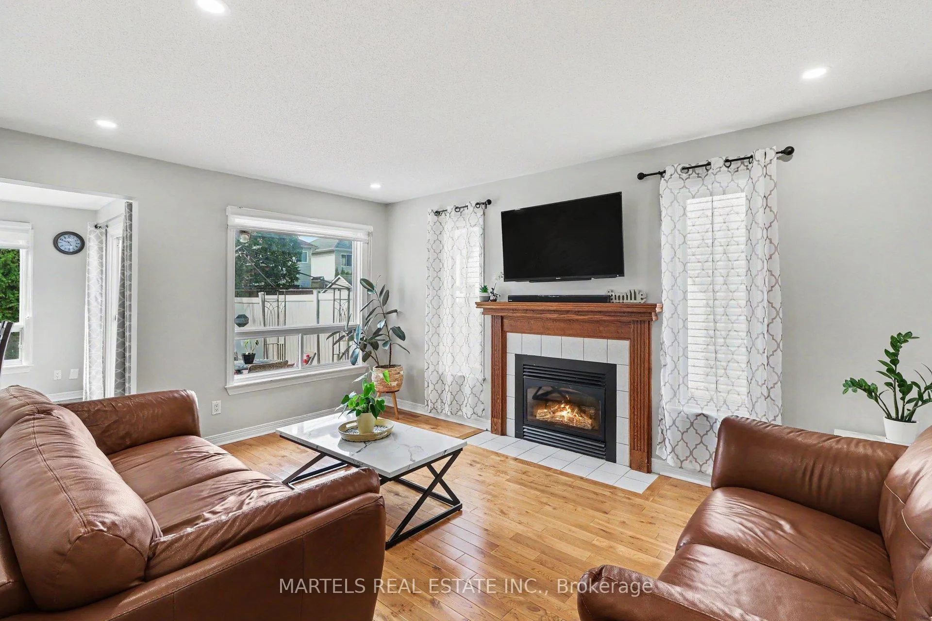 Photo 8 of 1113 Saint-Emmanuel Terrace, Ottawa, Convent Glen North — HOMEH