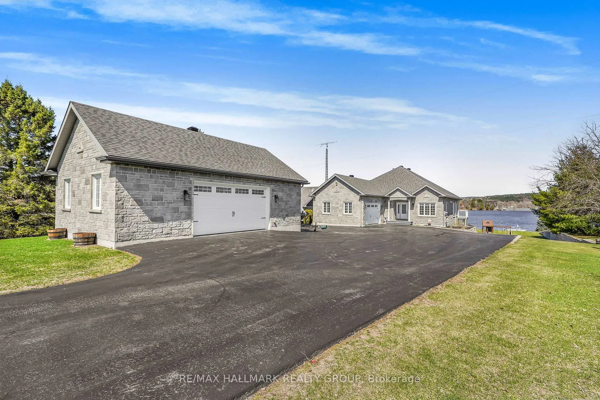 Photo of 261 Concession 1 Road