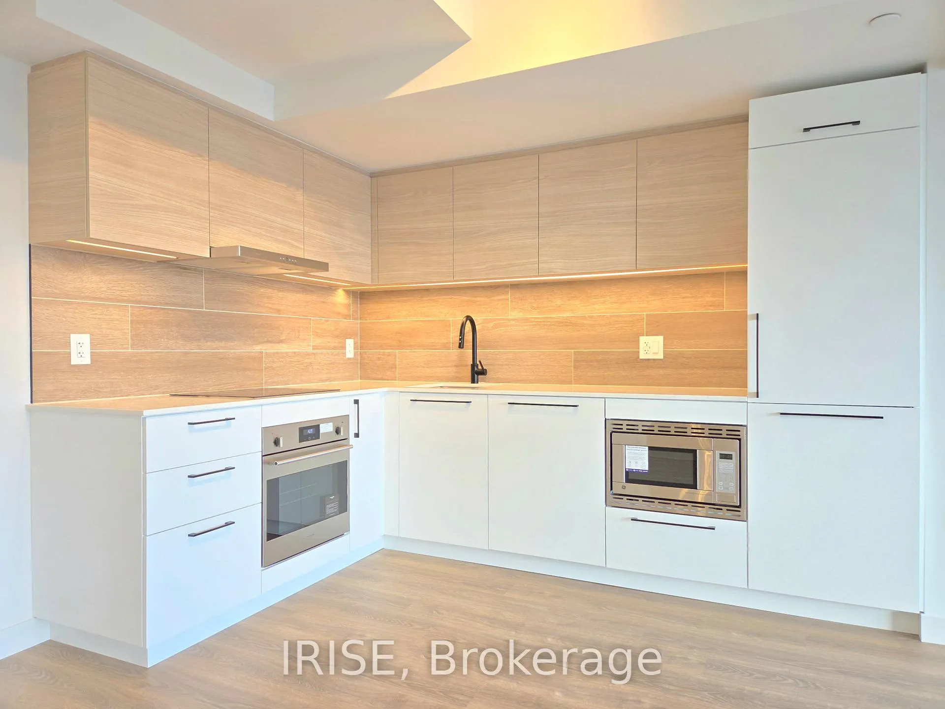 Photo 4 of Unit 610, 1050 Eastern Avenue, Toronto, Greenwood-Coxwell — HOMEH