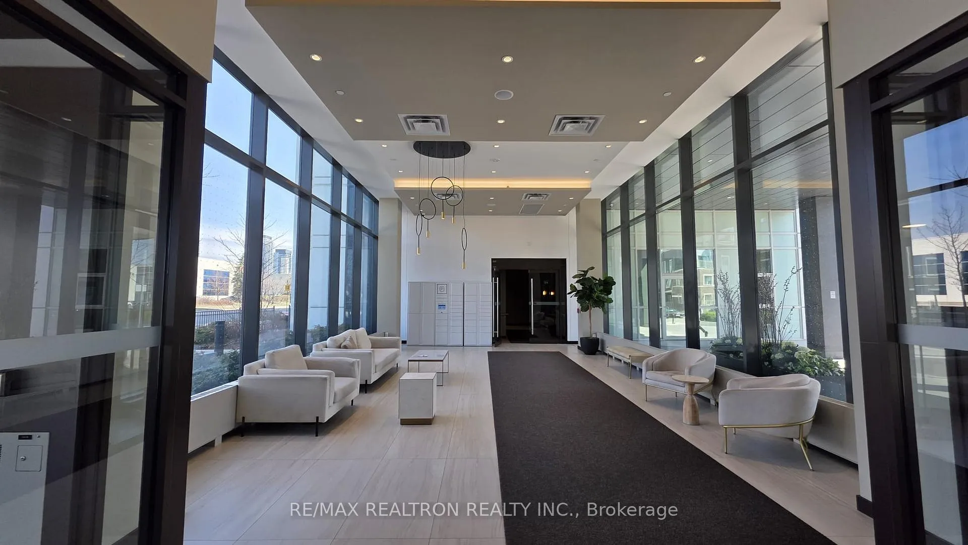 Photo 2 of Unit 608, 38 Honeycrisp Crescent, Vaughan, Vaughan Corporate Centre — HOMEH