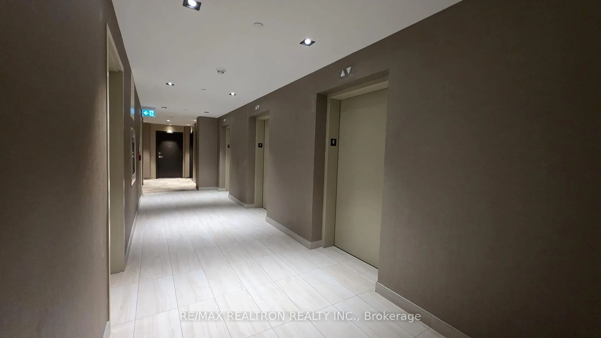 Photo 9 of Unit 608, 38 Honeycrisp Crescent, Vaughan, Vaughan Corporate Centre — HOMEH
