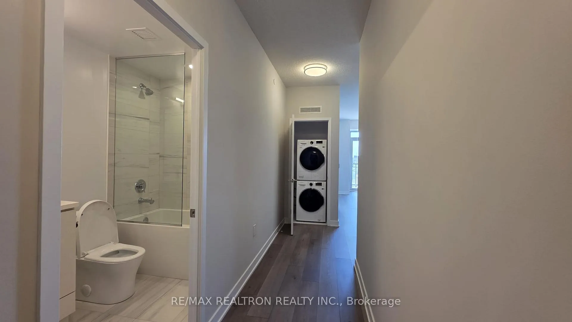 Photo 14 of Unit 608, 38 Honeycrisp Crescent, Vaughan, Vaughan Corporate Centre — HOMEH