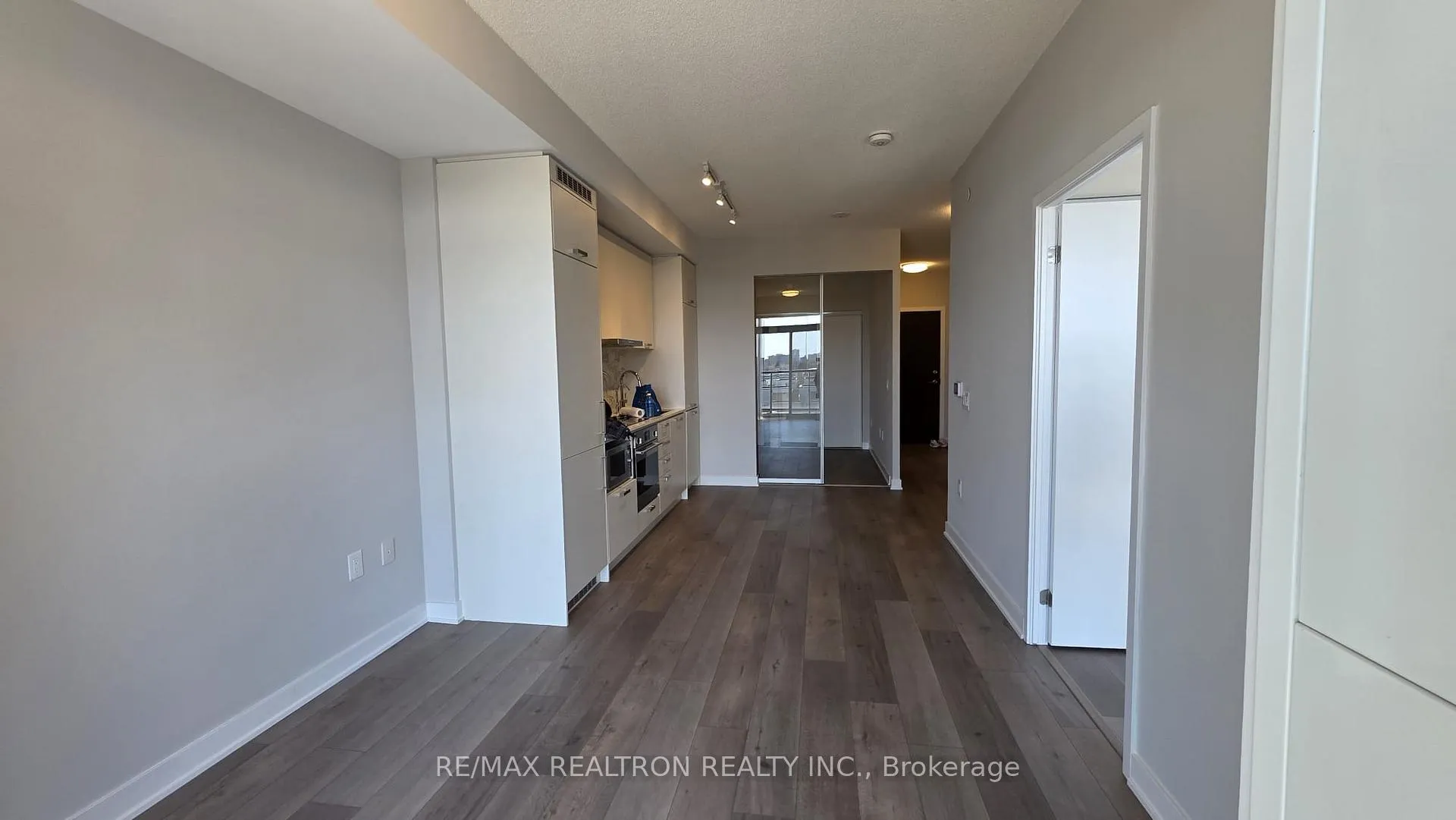 Photo 20 of Unit 608, 38 Honeycrisp Crescent, Vaughan, Vaughan Corporate Centre — HOMEH