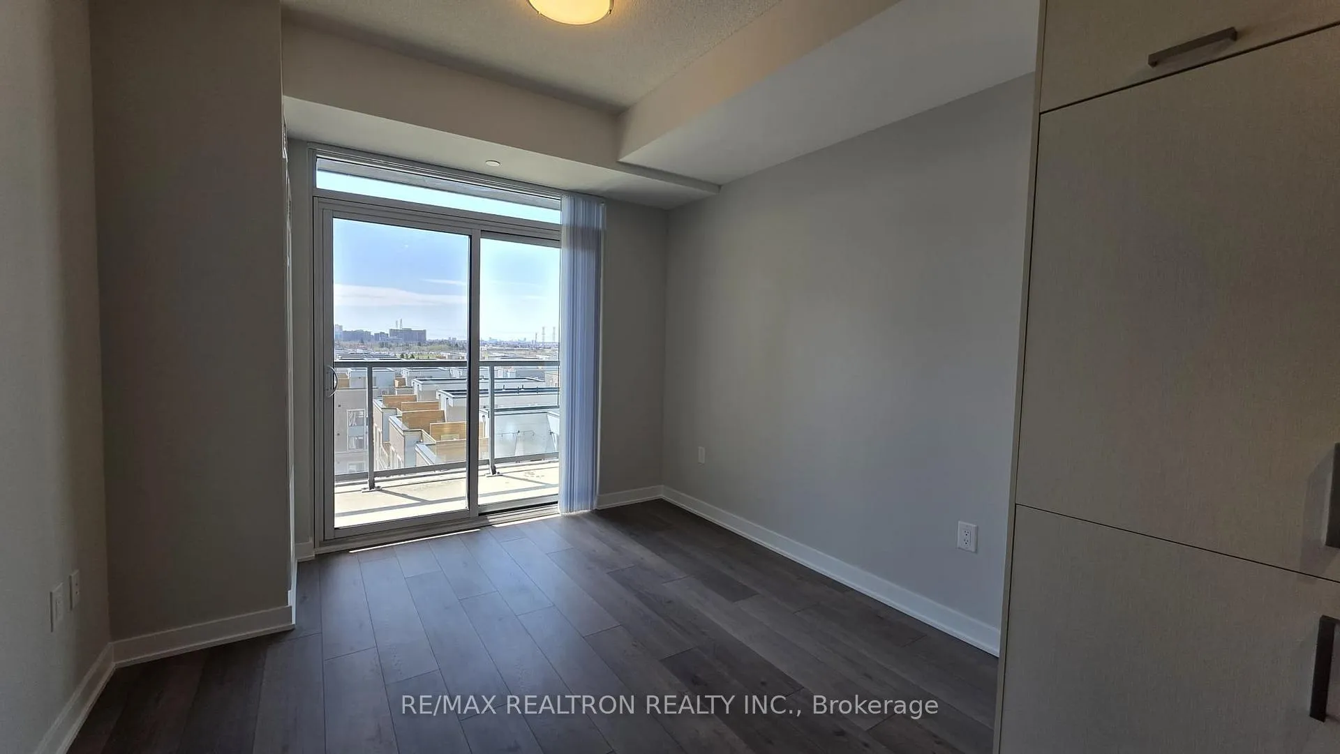 Photo 21 of Unit 608, 38 Honeycrisp Crescent, Vaughan, Vaughan Corporate Centre — HOMEH
