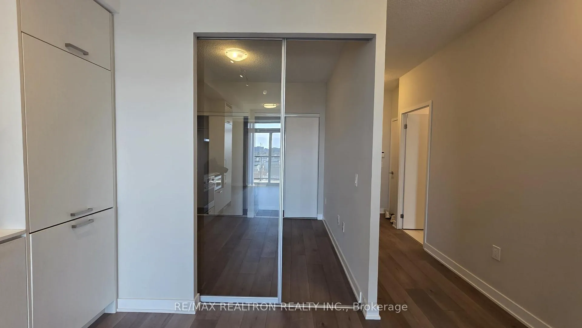 Photo 26 of Unit 608, 38 Honeycrisp Crescent, Vaughan, Vaughan Corporate Centre — HOMEH