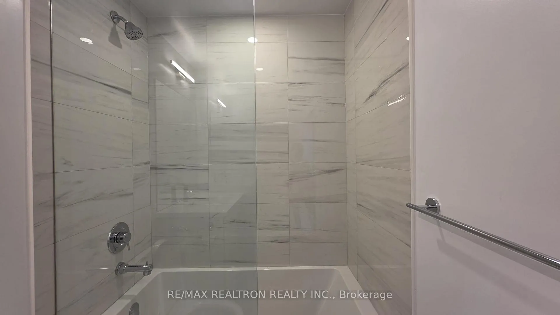 Photo 30 of Unit 608, 38 Honeycrisp Crescent, Vaughan, Vaughan Corporate Centre — HOMEH