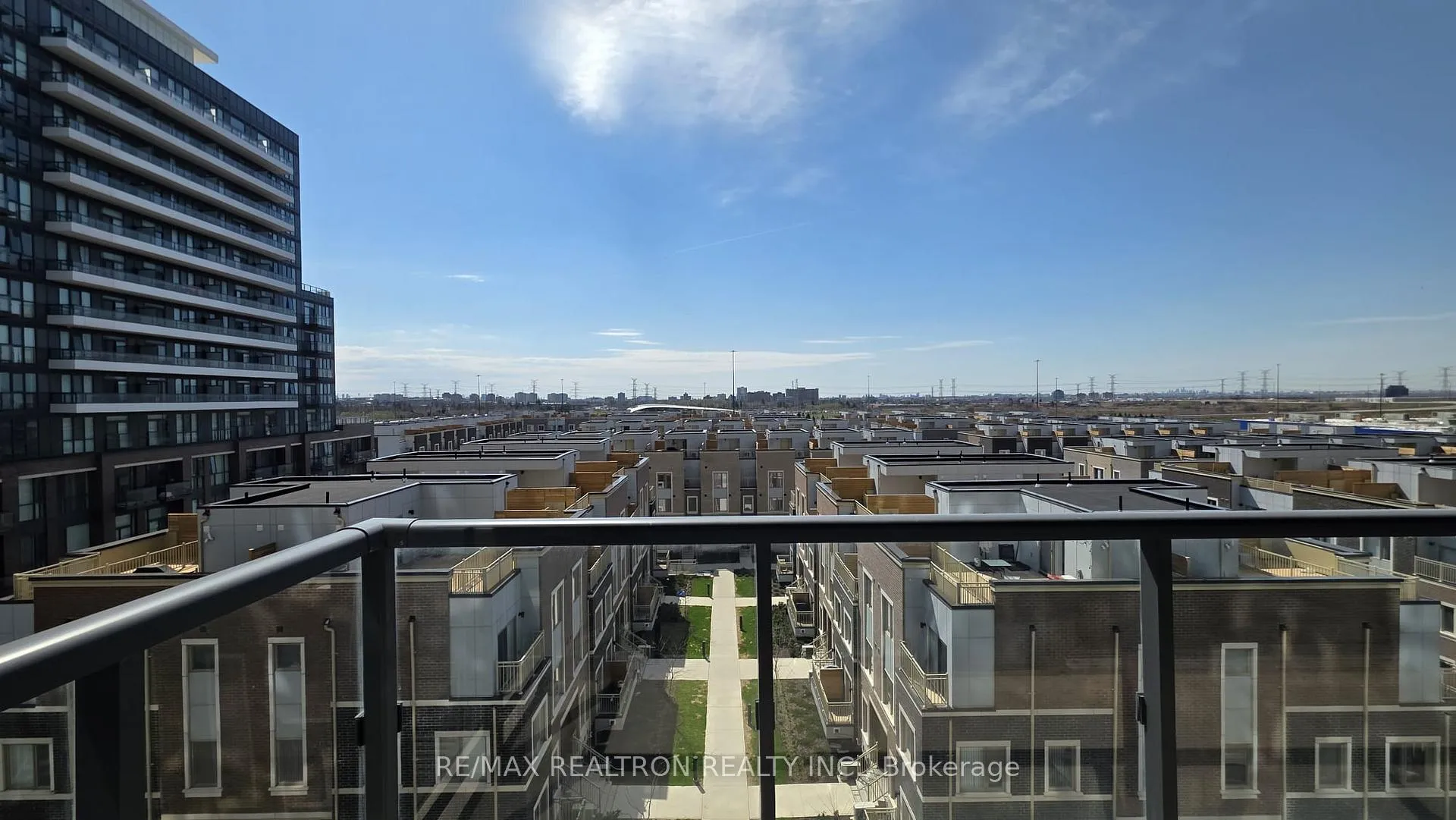 Photo 37 of Unit 608, 38 Honeycrisp Crescent, Vaughan, Vaughan Corporate Centre — HOMEH
