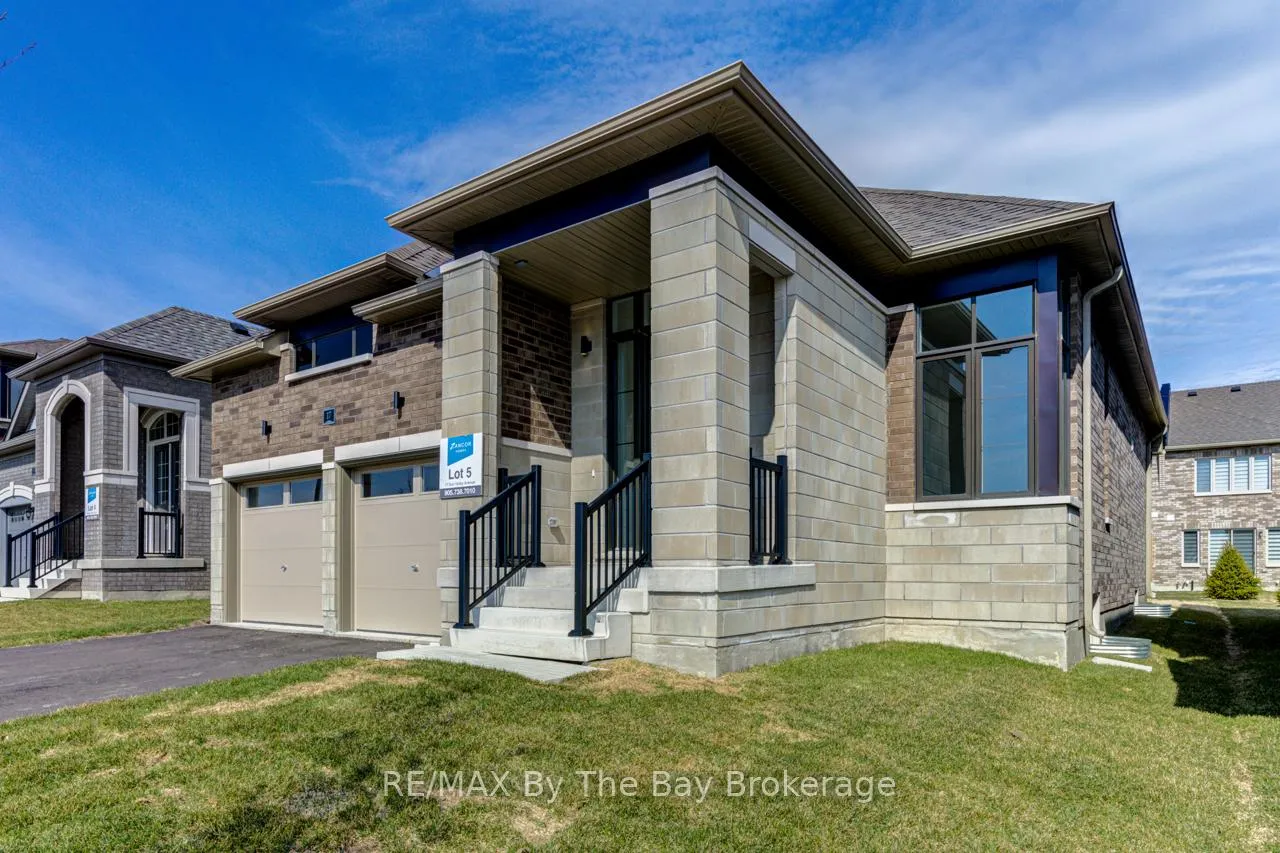 Photo 2 of 17 Sun Valley Avenue, Wasaga Beach — HOMEH