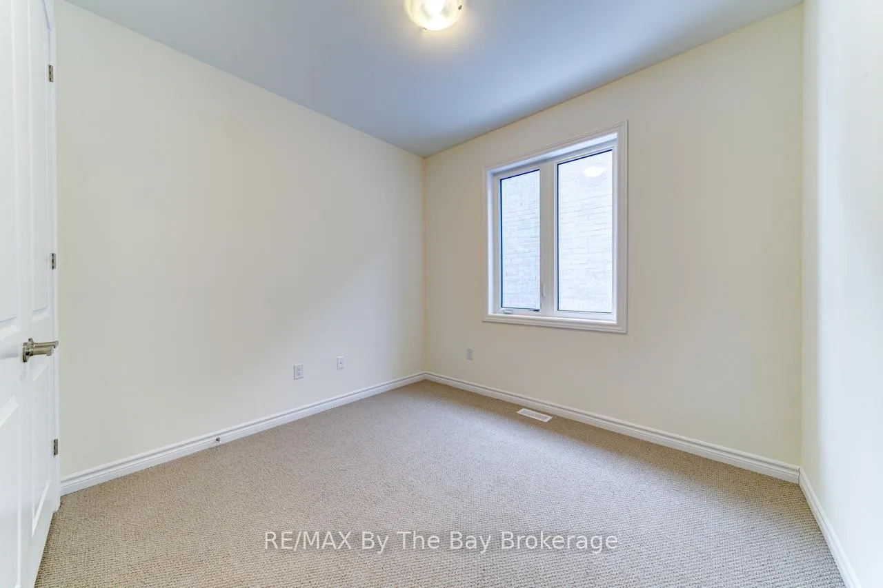 Photo 18 of 17 Sun Valley Avenue, Wasaga Beach — HOMEH