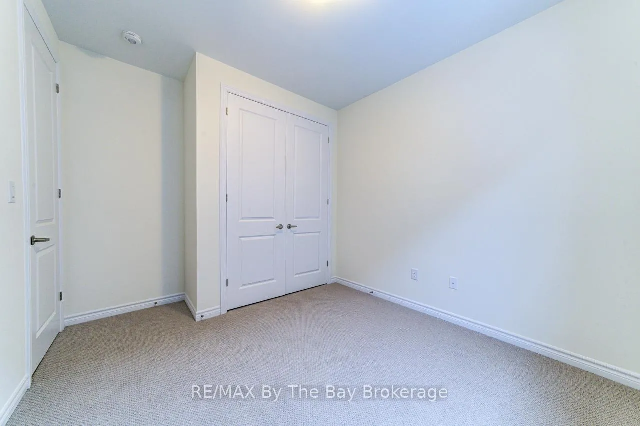 Photo 19 of 17 Sun Valley Avenue, Wasaga Beach — HOMEH