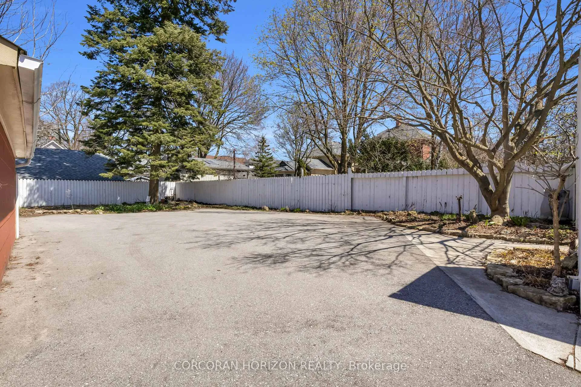 Photo 41 of 443 Duke Street, Waterloo — HOMEH
