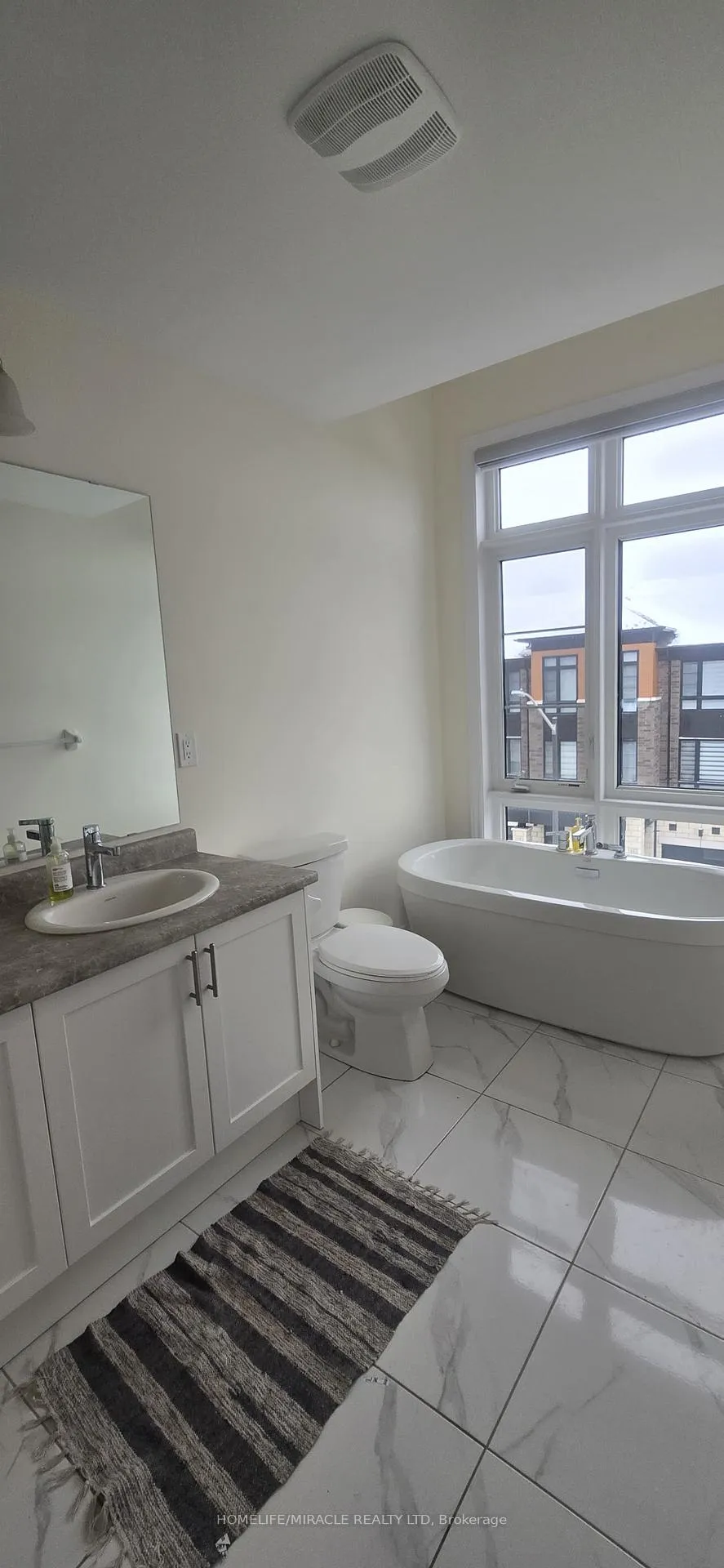 Photo 10 of 6723 Thickson Road N, Whitby, Brooklin — HOMEH