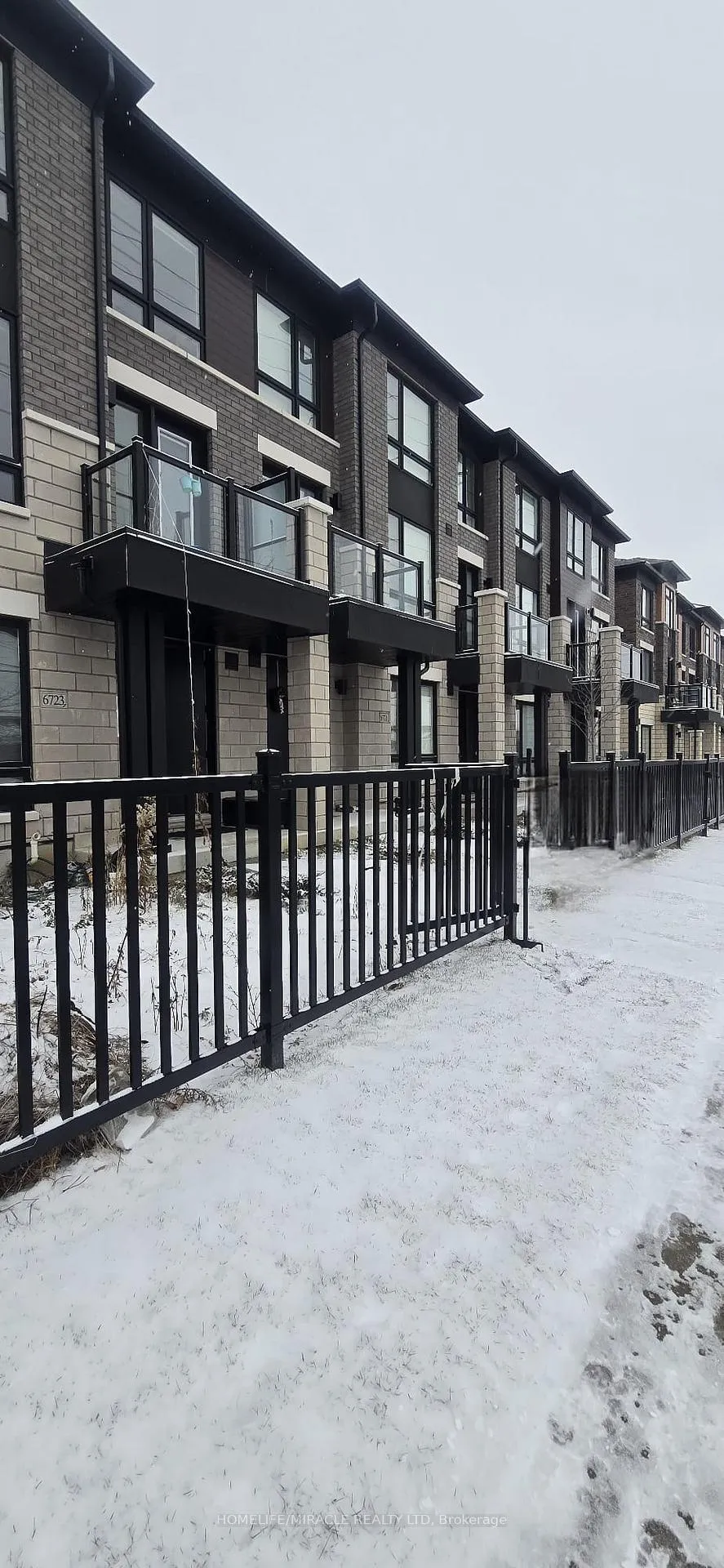 Photo 19 of 6723 Thickson Road N, Whitby, Brooklin — HOMEH