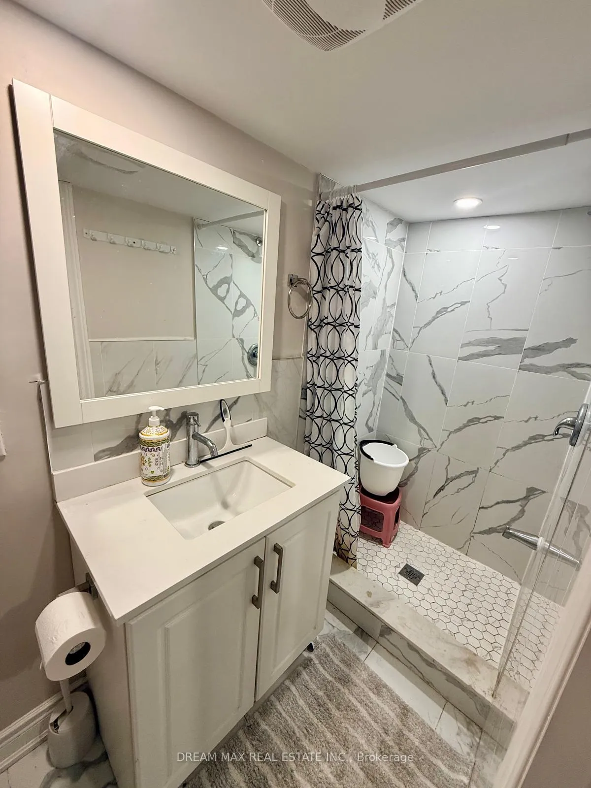 Photo 11 of 29 Nomad Crescent W, Brampton, Bram West — HOMEH