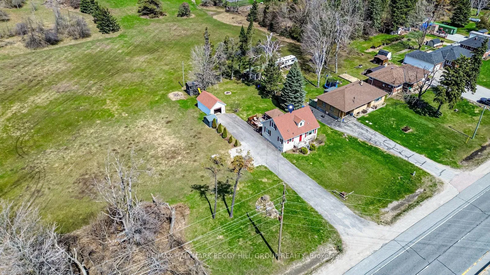 Photo 17 of 2290 11 Highway S, Oro-Medonte, Guthrie — HOMEH