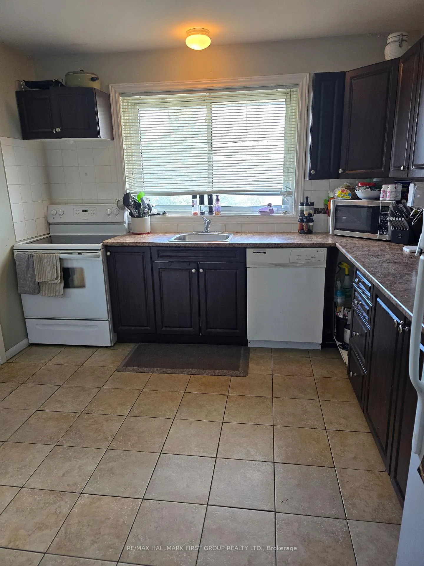 Photo 4 of 730 Chemong Road E, Peterborough, Northcrest Ward 5 — HOMEH