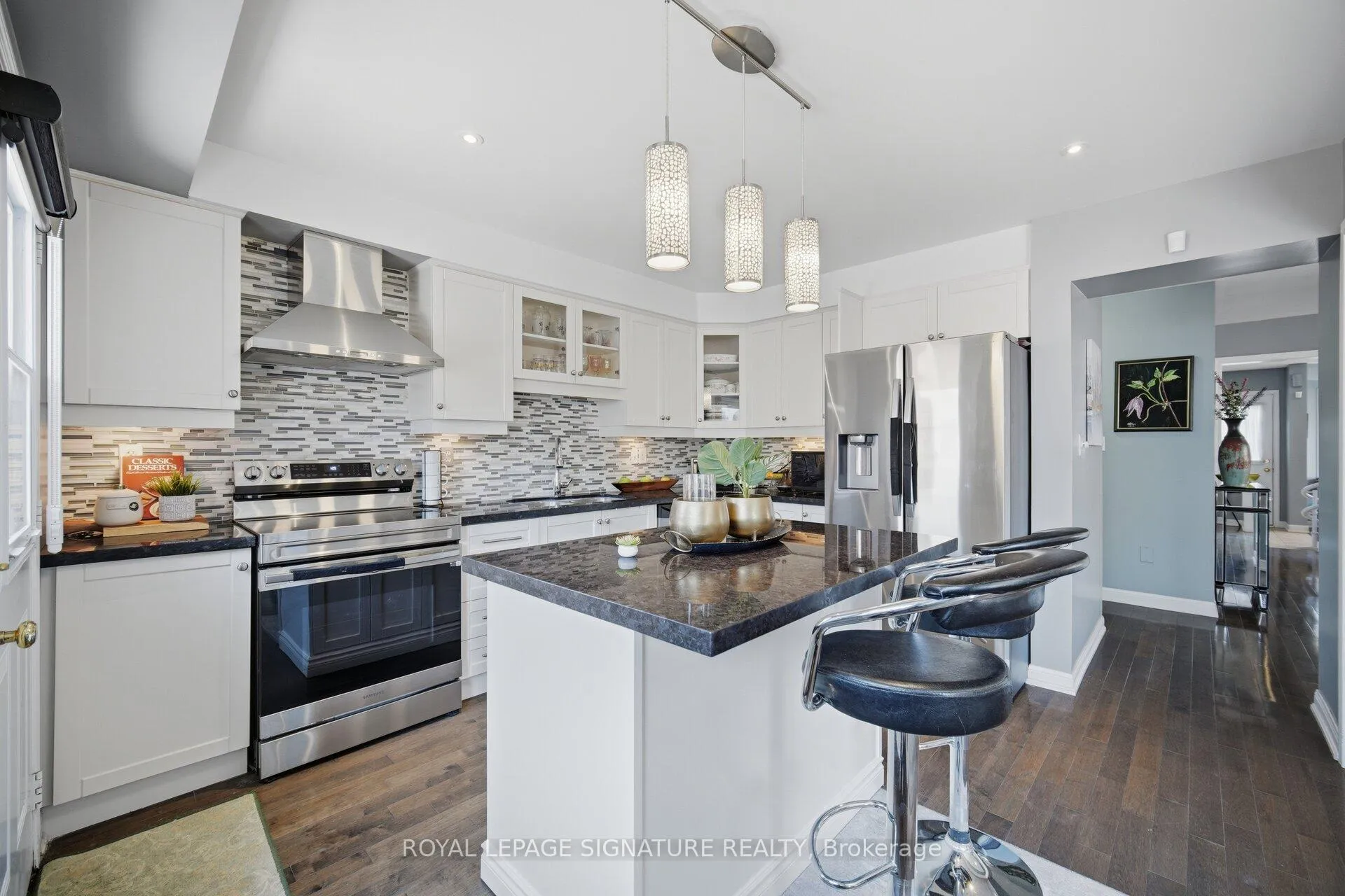 Photo 17 of 12 Tawnie Crescent, Brampton, Credit Valley — HOMEH