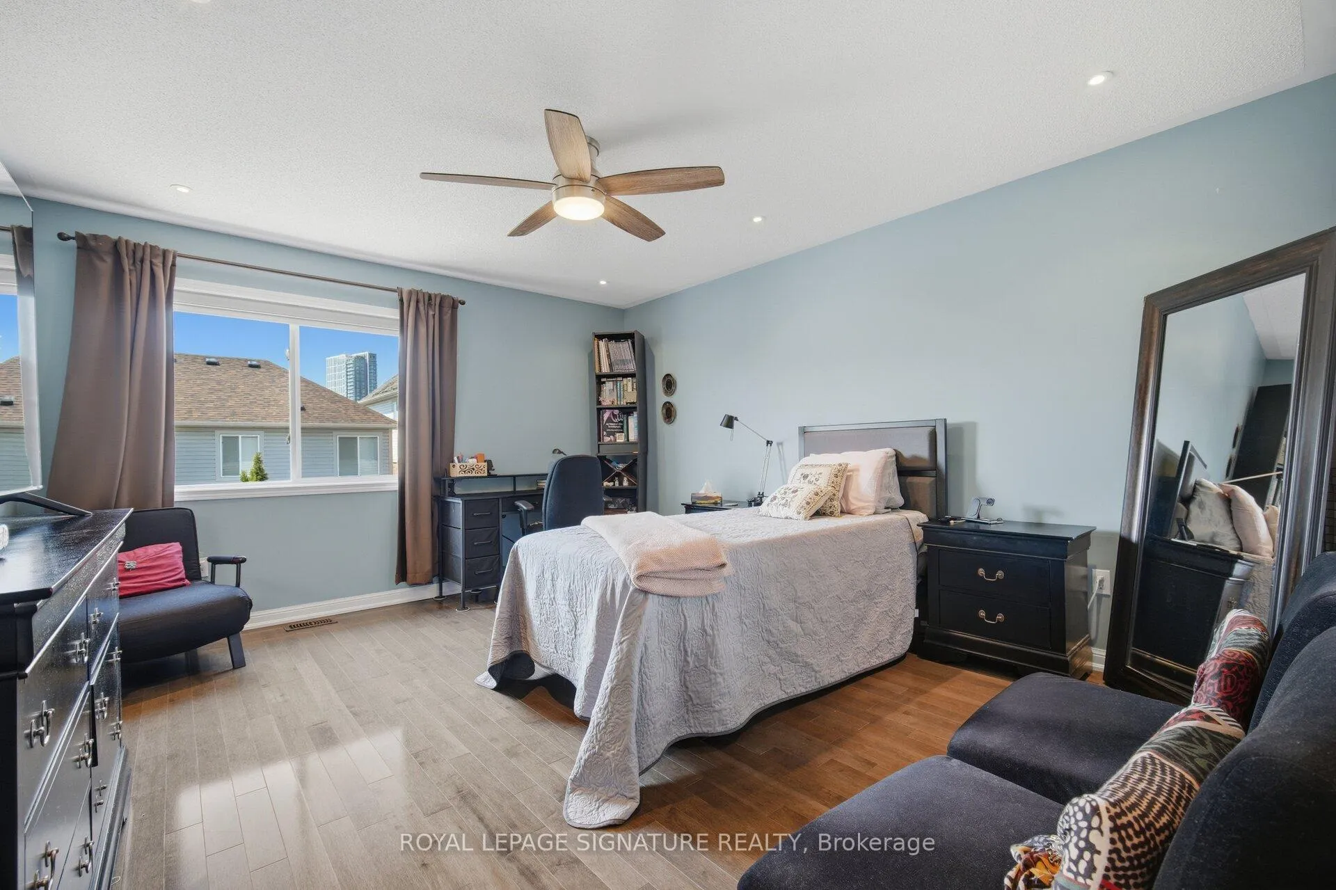Photo 26 of 12 Tawnie Crescent, Brampton, Credit Valley — HOMEH
