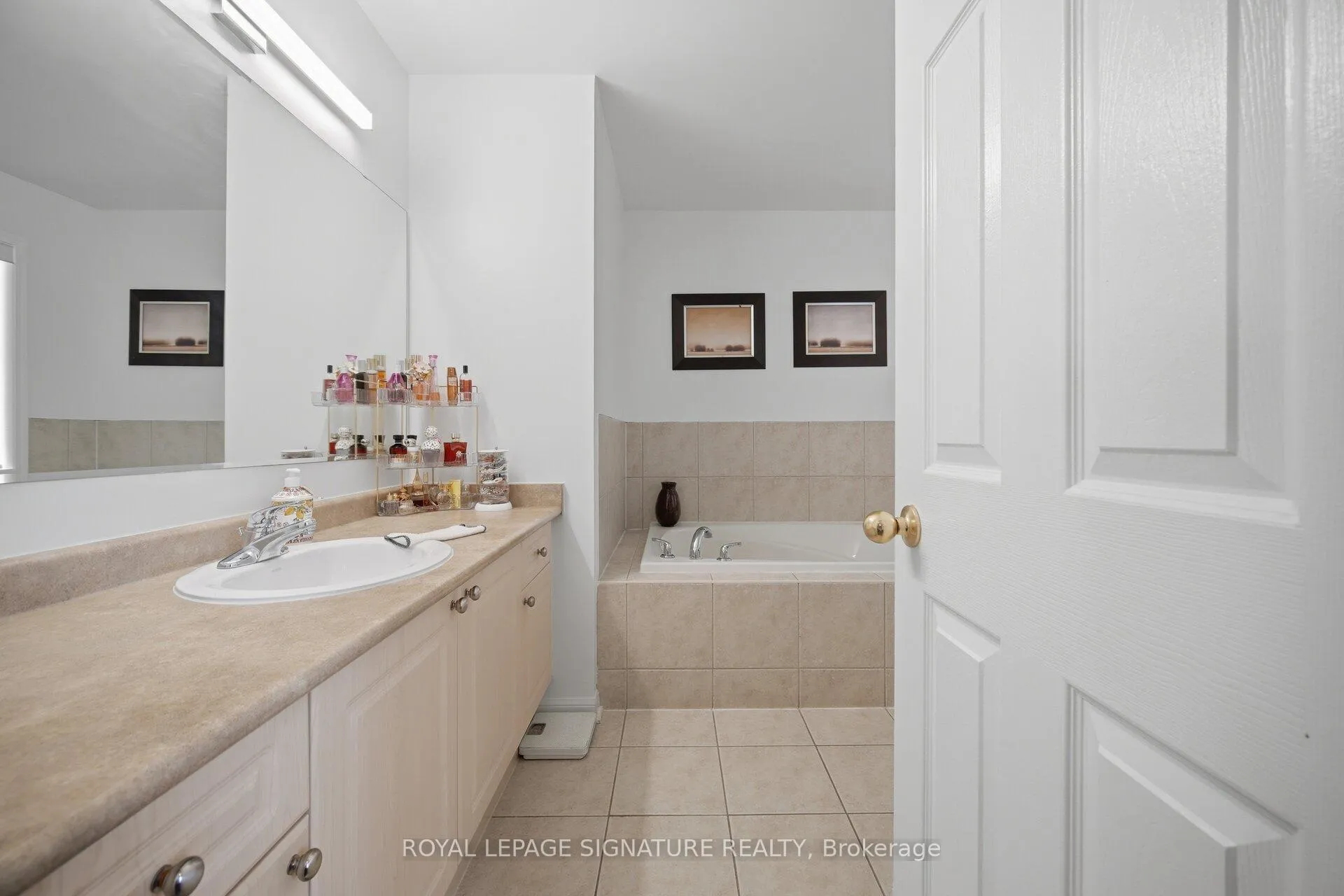 Photo 28 of 12 Tawnie Crescent, Brampton, Credit Valley — HOMEH