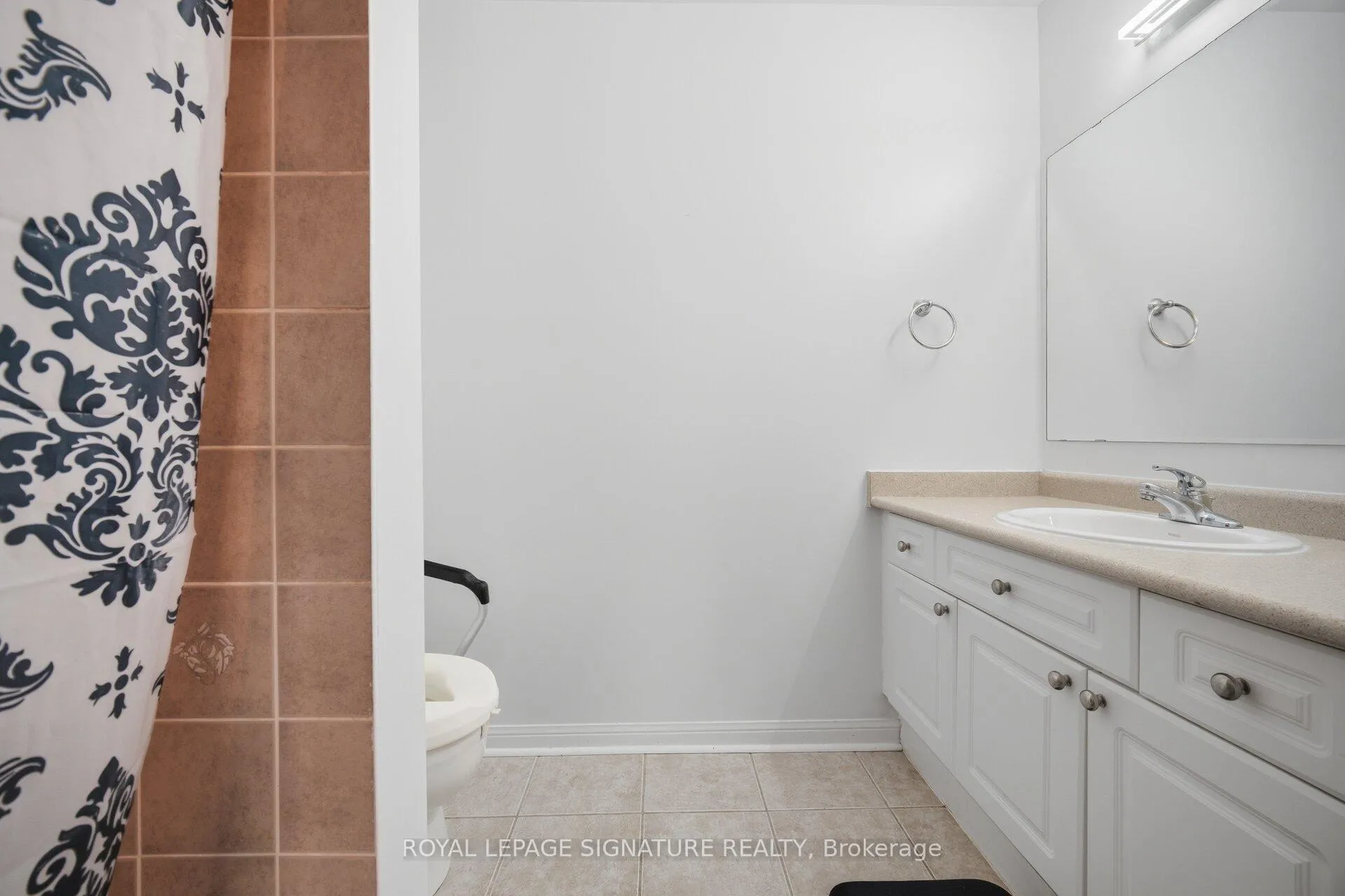 Photo 34 of 12 Tawnie Crescent, Brampton, Credit Valley — HOMEH