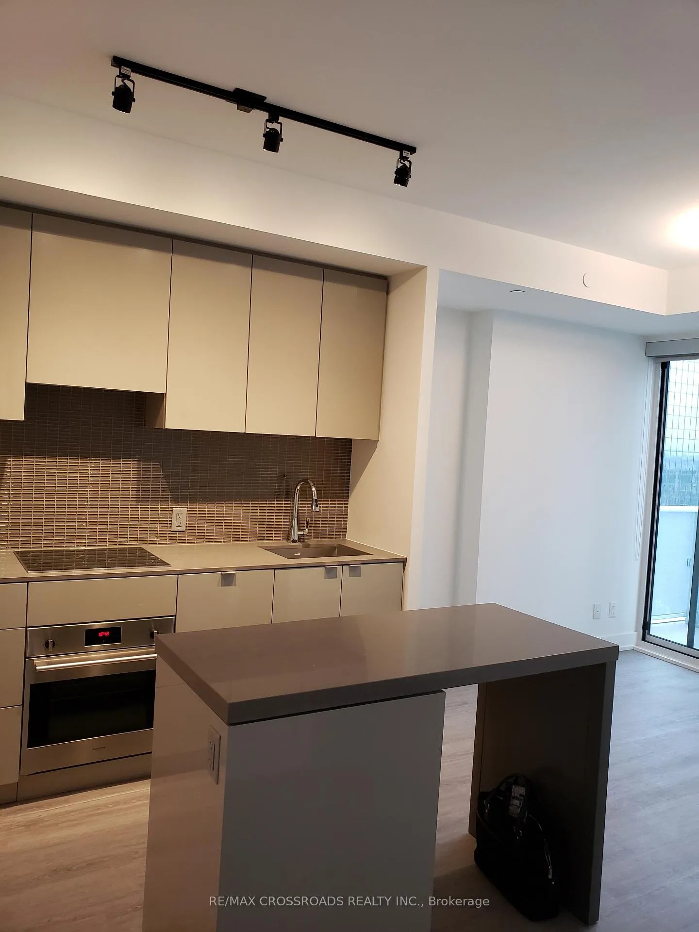 Photo 10 of Unit 3313, 7 Grenville Street, Toronto, Bay Street Corridor — HOMEH