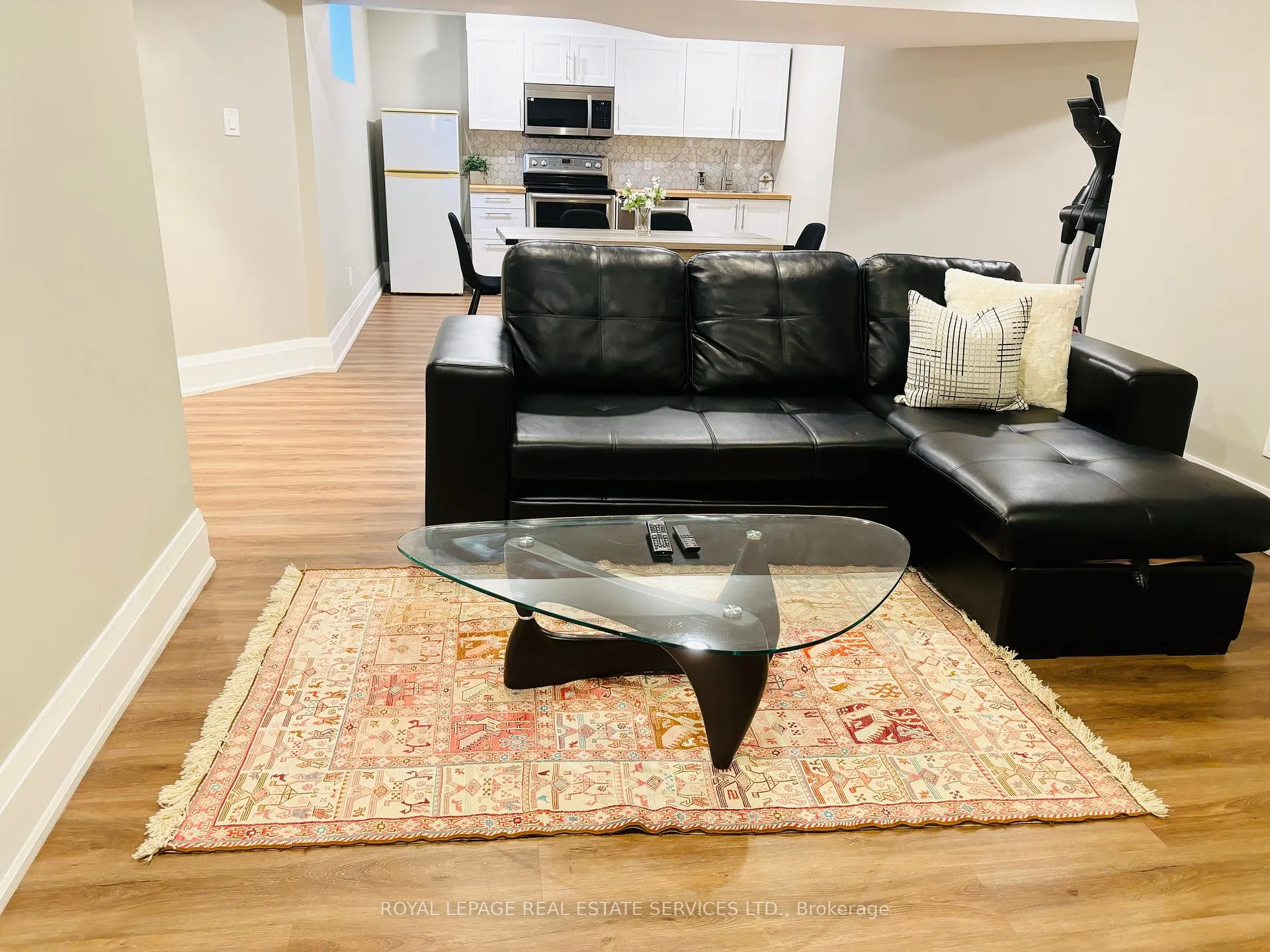 Photo 6 of Unit Lower Level, 1397 Heritage Way, Oakville, Glen Abbey — HOMEH