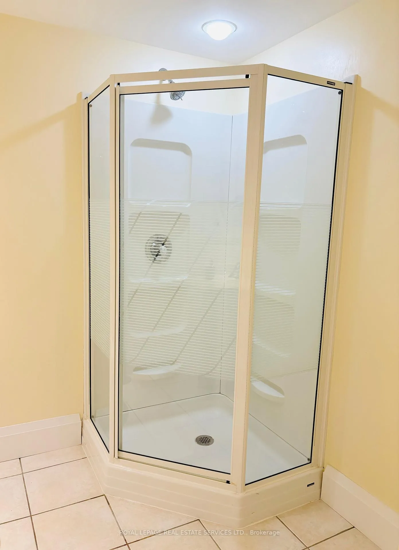Photo 10 of Unit Lower Level, 1397 Heritage Way, Oakville, Glen Abbey — HOMEH