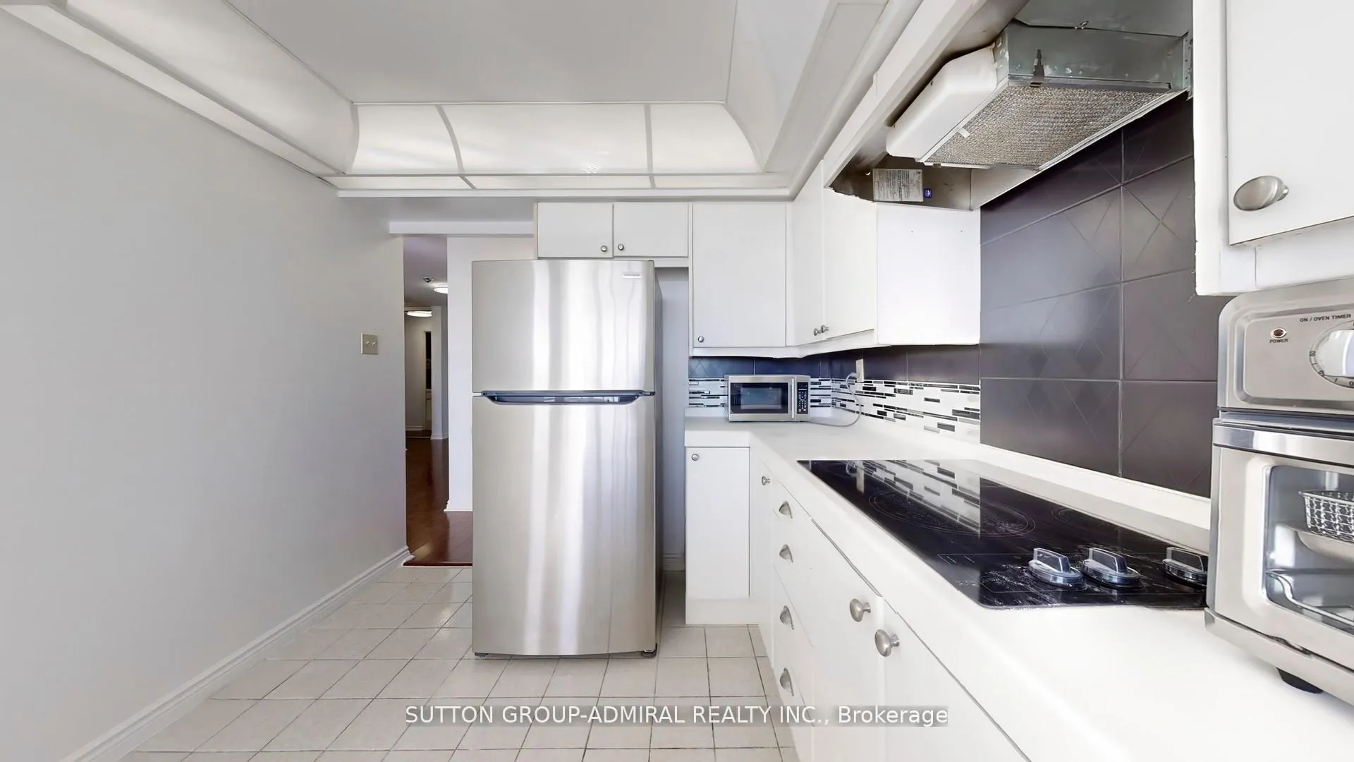Photo 16 of Unit 1101, 7300 Yonge Street, Vaughan, Crestwood-Springfarm-Yorkhill — HOMEH