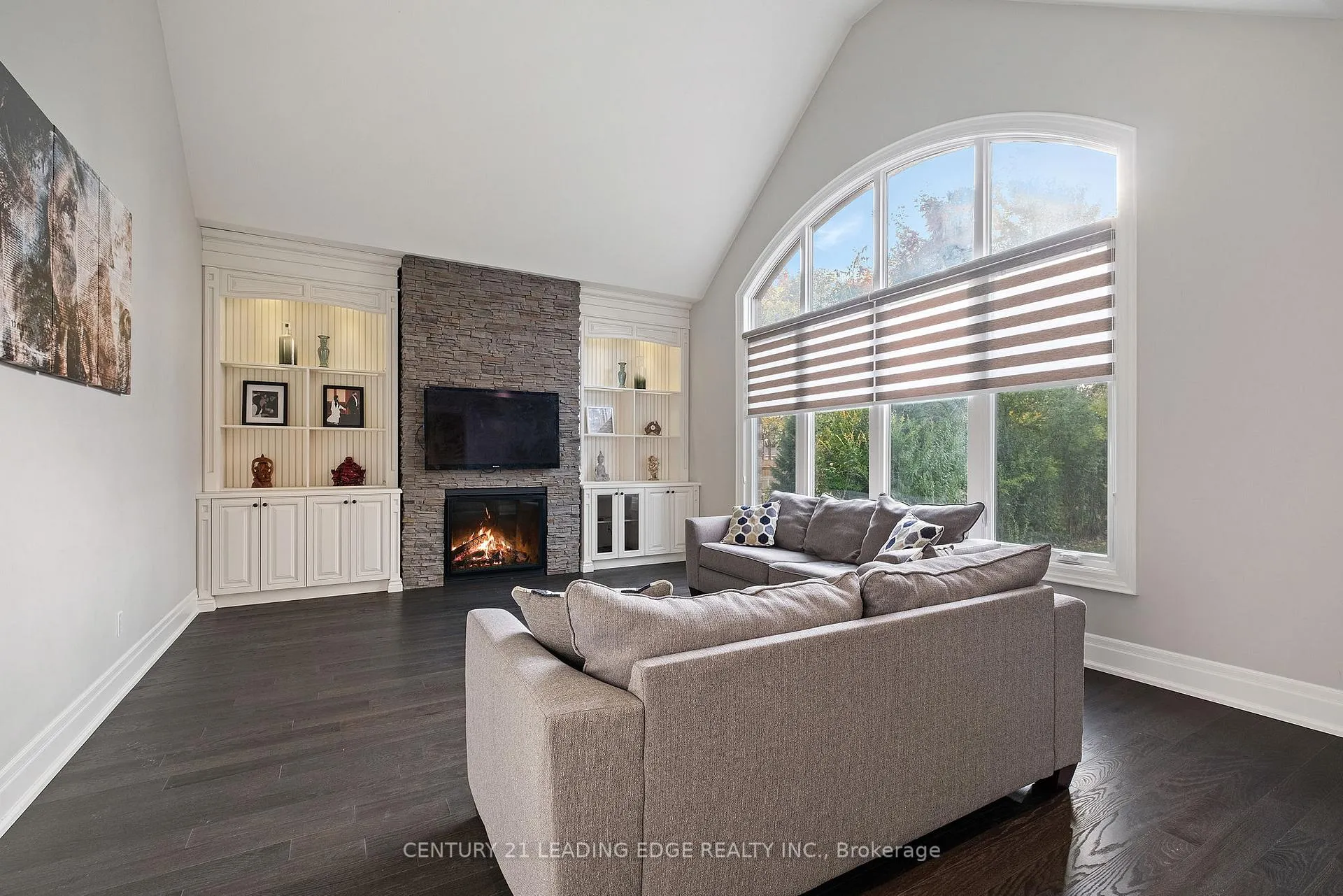 Photo 10 of 12 Jonquil Crescent, Markham, Bullock — HOMEH