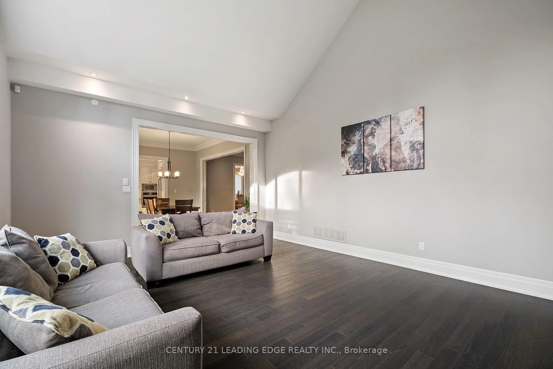 Photo 14 of 12 Jonquil Crescent, Markham, Bullock — HOMEH