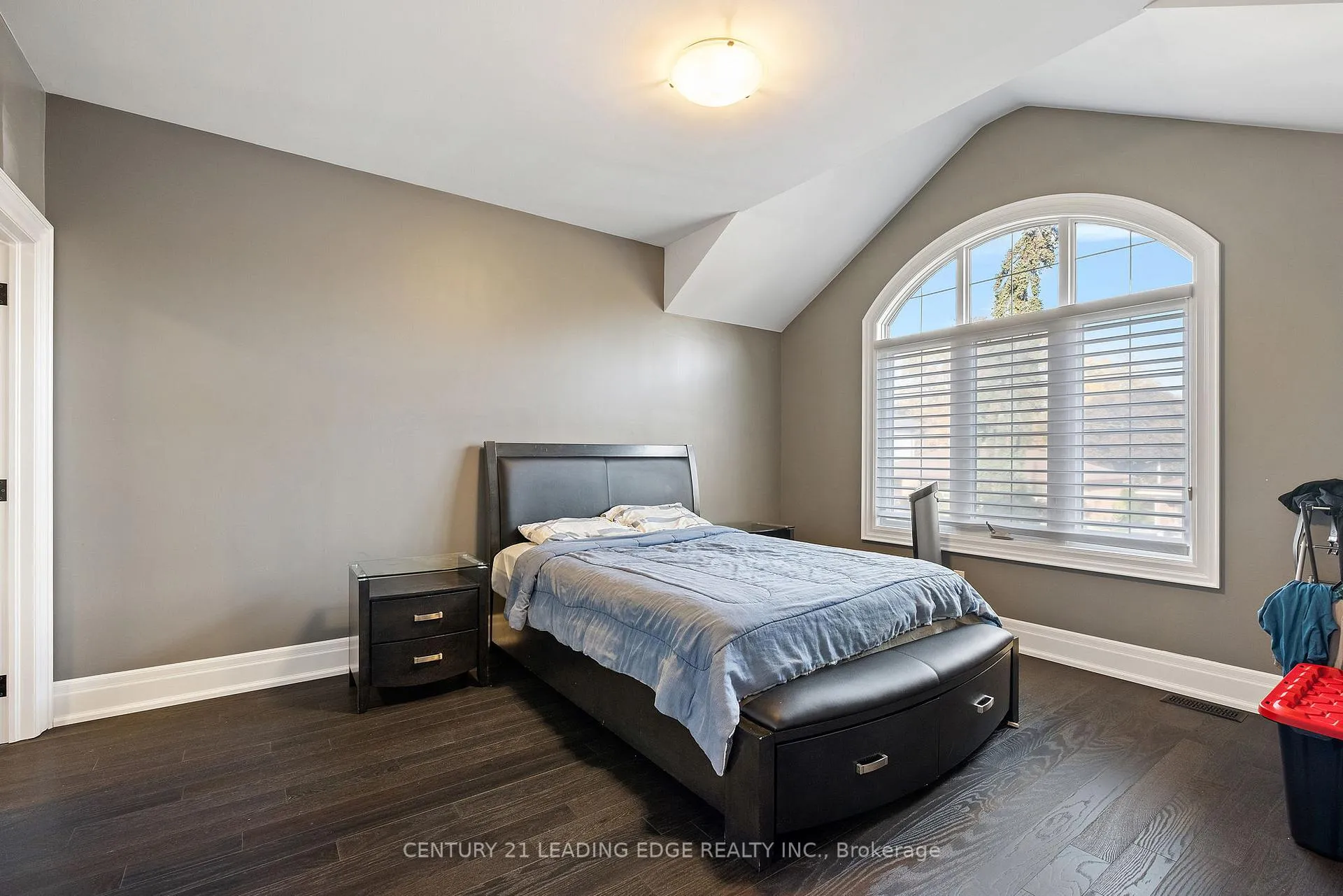 Photo 35 of 12 Jonquil Crescent, Markham, Bullock — HOMEH